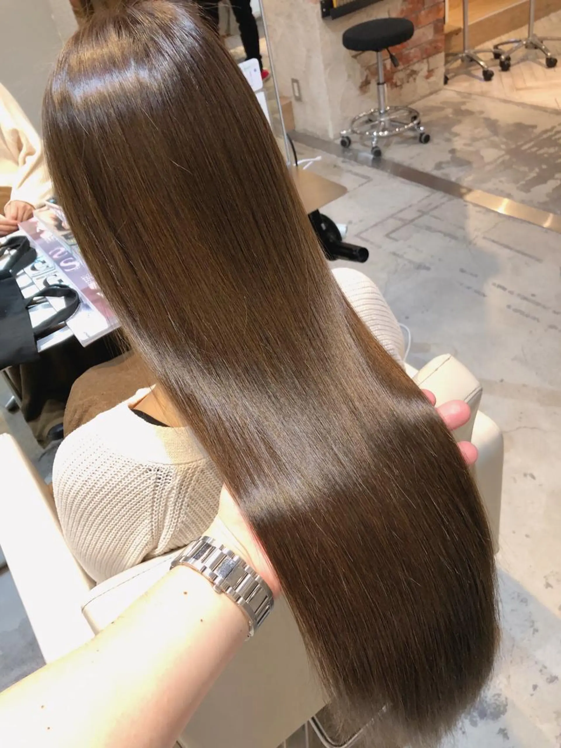 ロング 山本翔一郎 韓国顔周りレイヤーのヘアスタイル