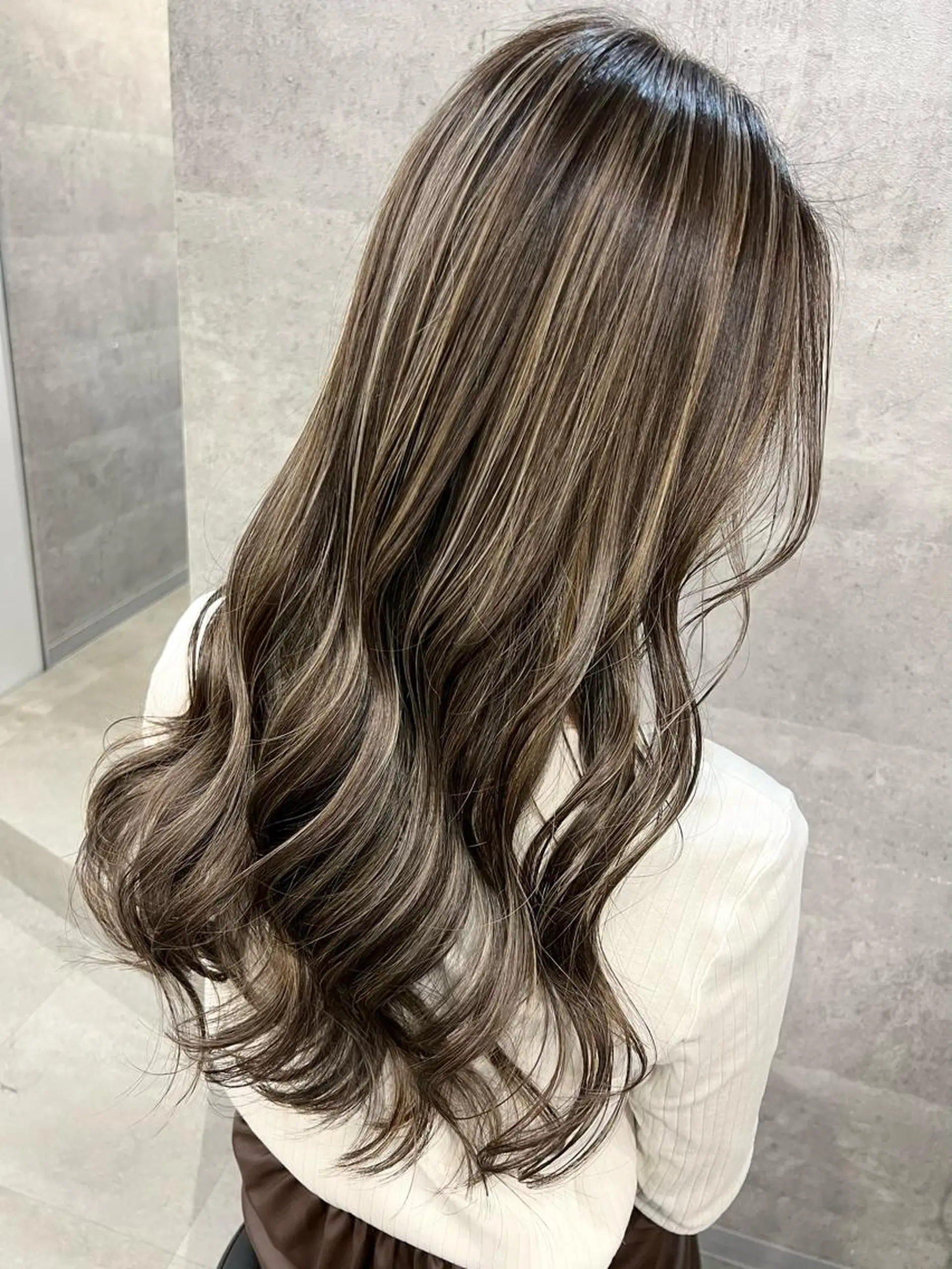 ロング ヘアカラー トリートメント Bear(ベア)所属・KYOKO 【Bear】のヘアスタイル