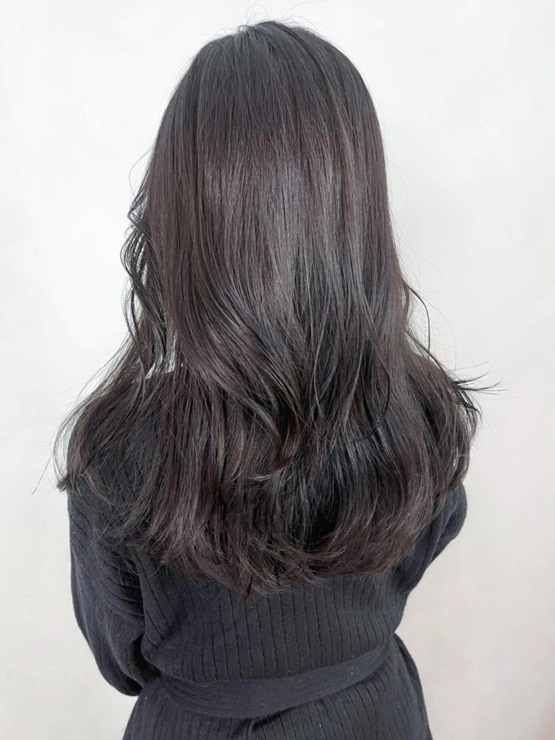 セミロング カラー ダークグレー ダークグレージュ グレージュ カット ヘアカラー トリートメント ITbyALBUM 八王子店のヘアスタイル