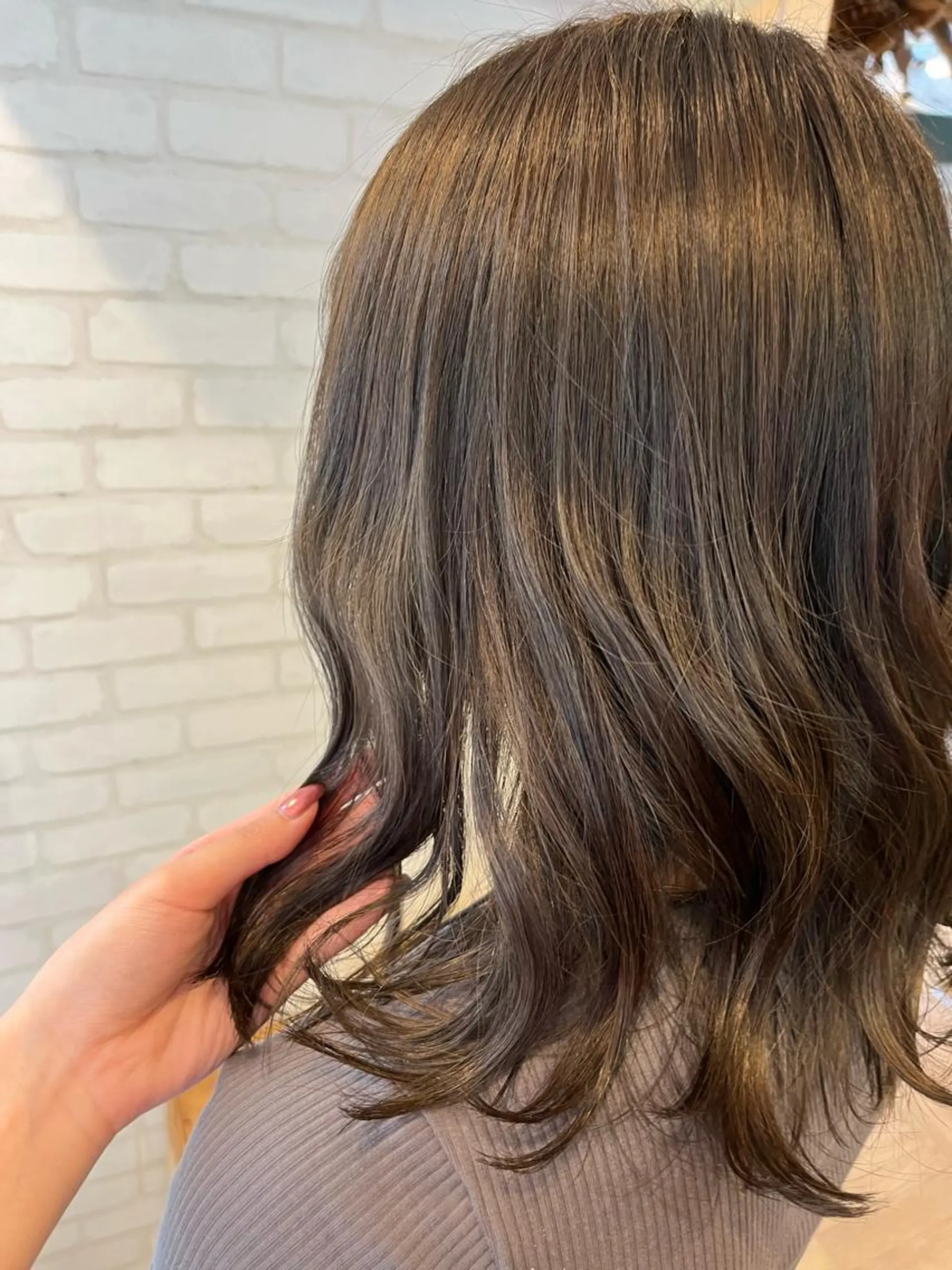 セミロング カラー ブラウンカラー ヘアカラー 阿部 うららのマツエク・マツパデザイン