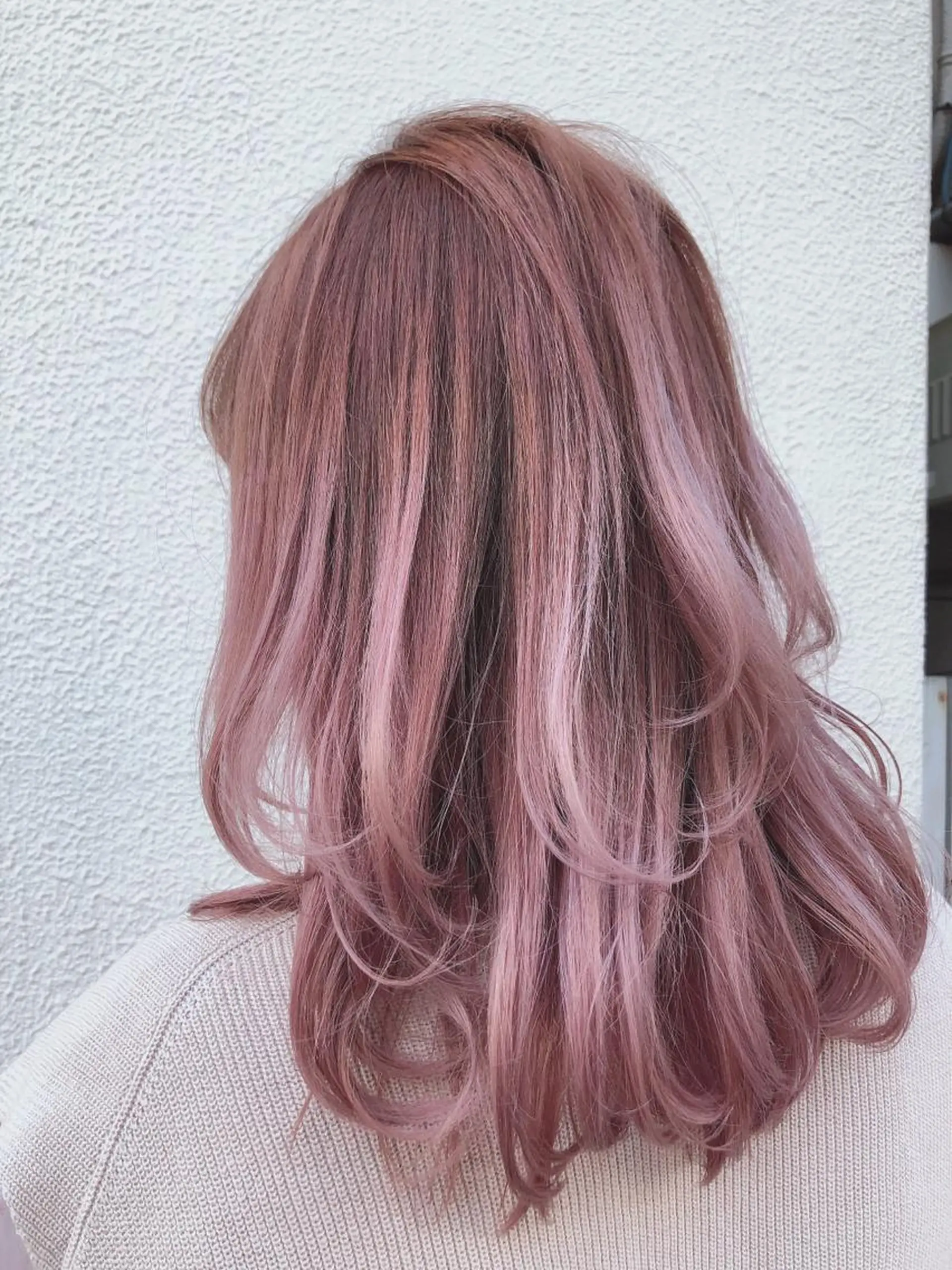 セミロング カラー ピンクカラー ✨韓国風カット/艶髪 カラー✨yumeのヘアスタイル