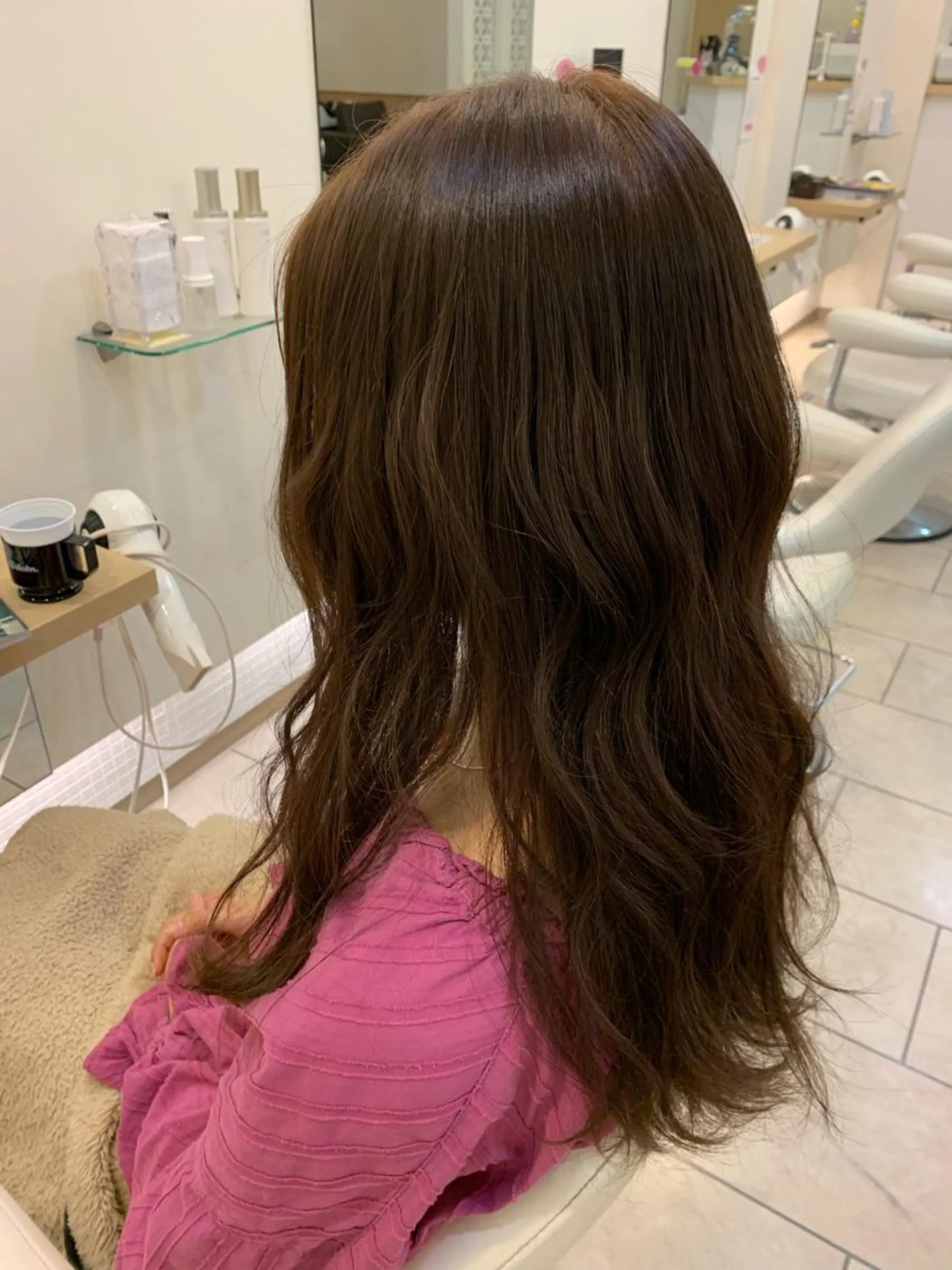 セミロング アッシュ カット パーマ 伊庭 勇輝のヘアスタイル