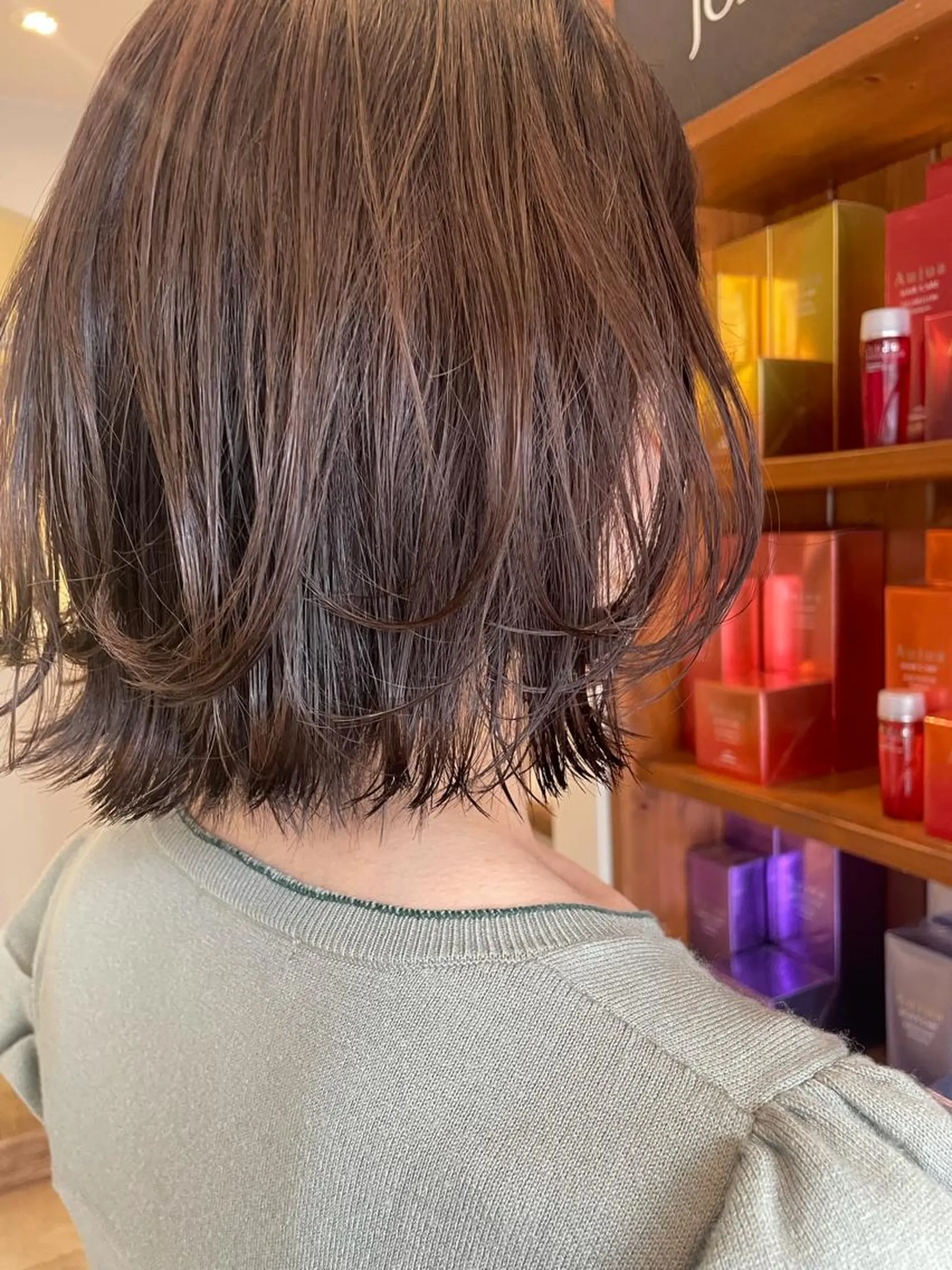 ショート カラー 渡辺 瑠美のヘアスタイル