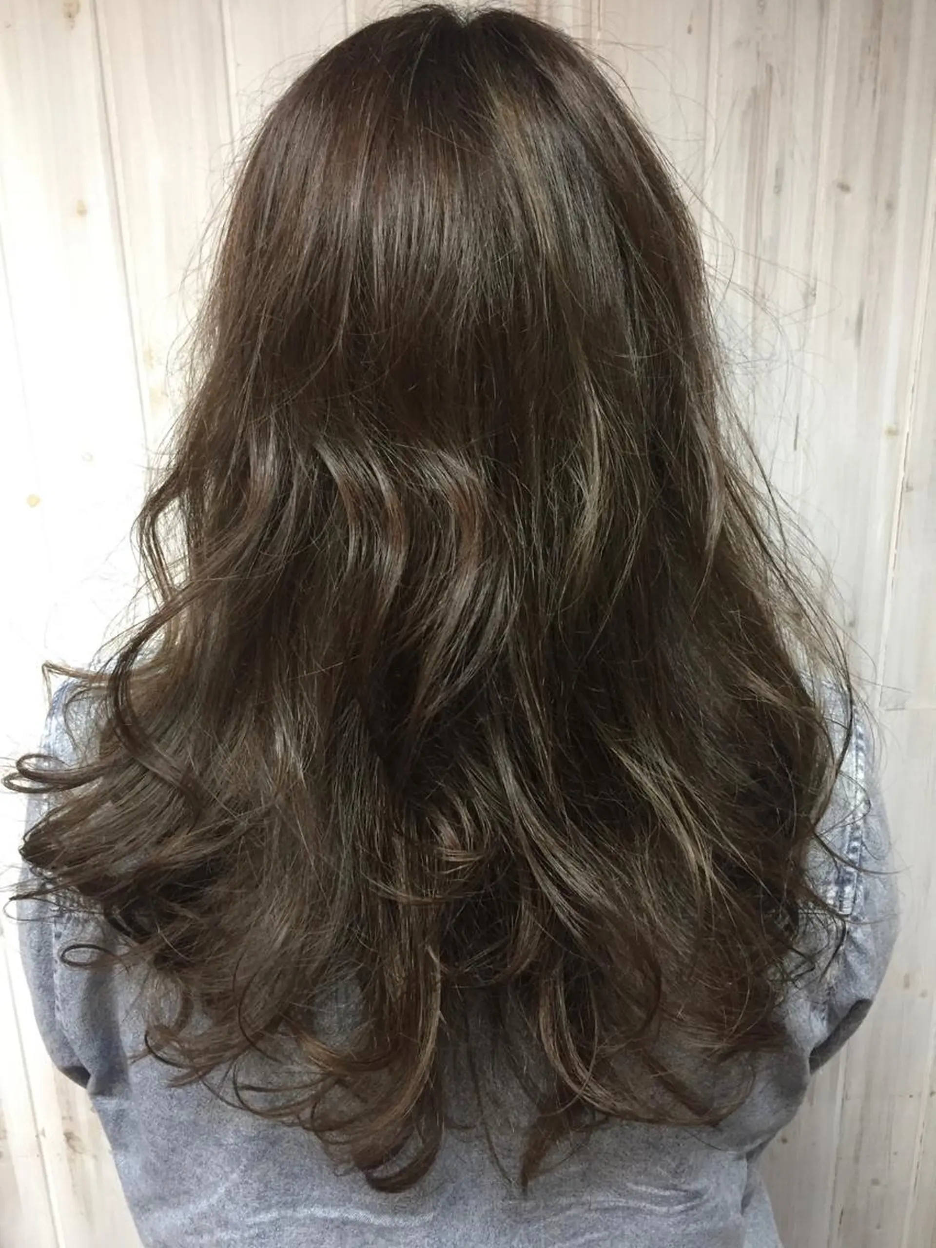 ロング カラー ヘアカラー トリートメント 吉祥寺aivee 若手注目スタッフのヘアスタイル