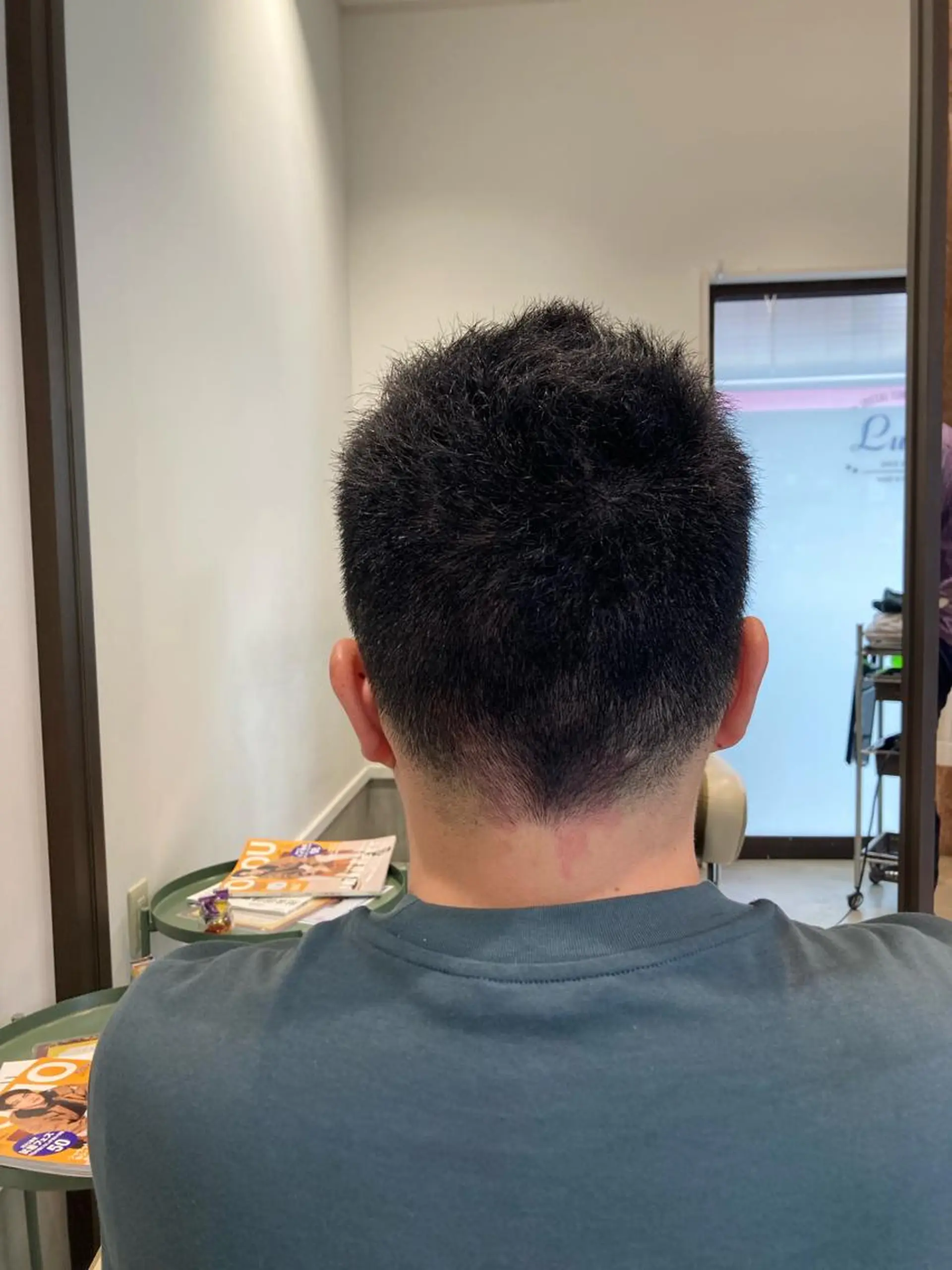 メンズ 刈り上げ カット 折本 沙織のヘアスタイル