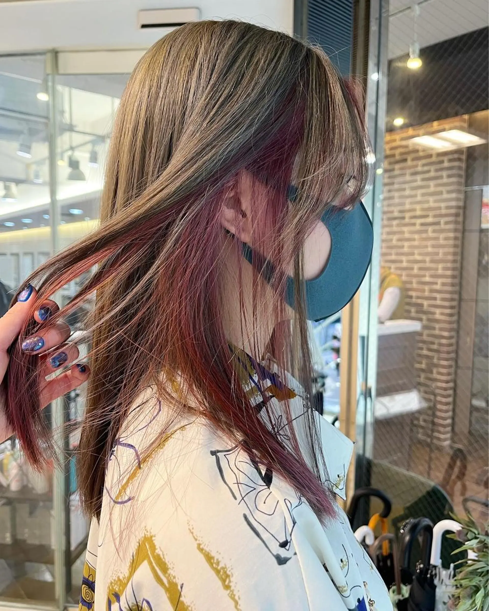 カラー ベージュカラー ブリーチ ケアブリーチ ダブルカラー イヤリングカラー ヘアカラー トリートメント カットパーマ あさみのヘアスタイル