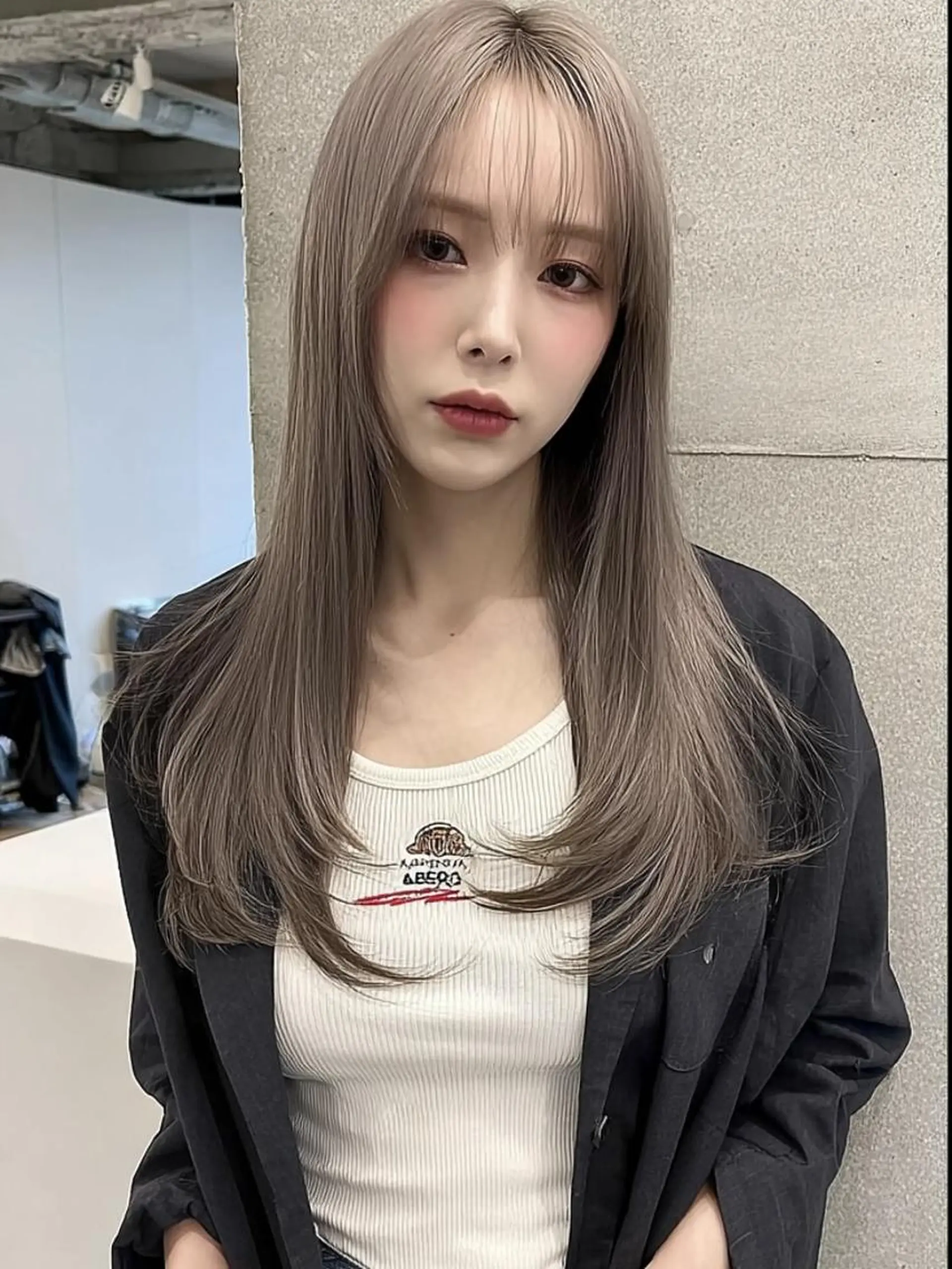 ロング ボブ 顔まわりレイヤー 髪質改善 韓国風ヘア レイヤーカット ヘアカラー 松井 美祐宇のヘアスタイル