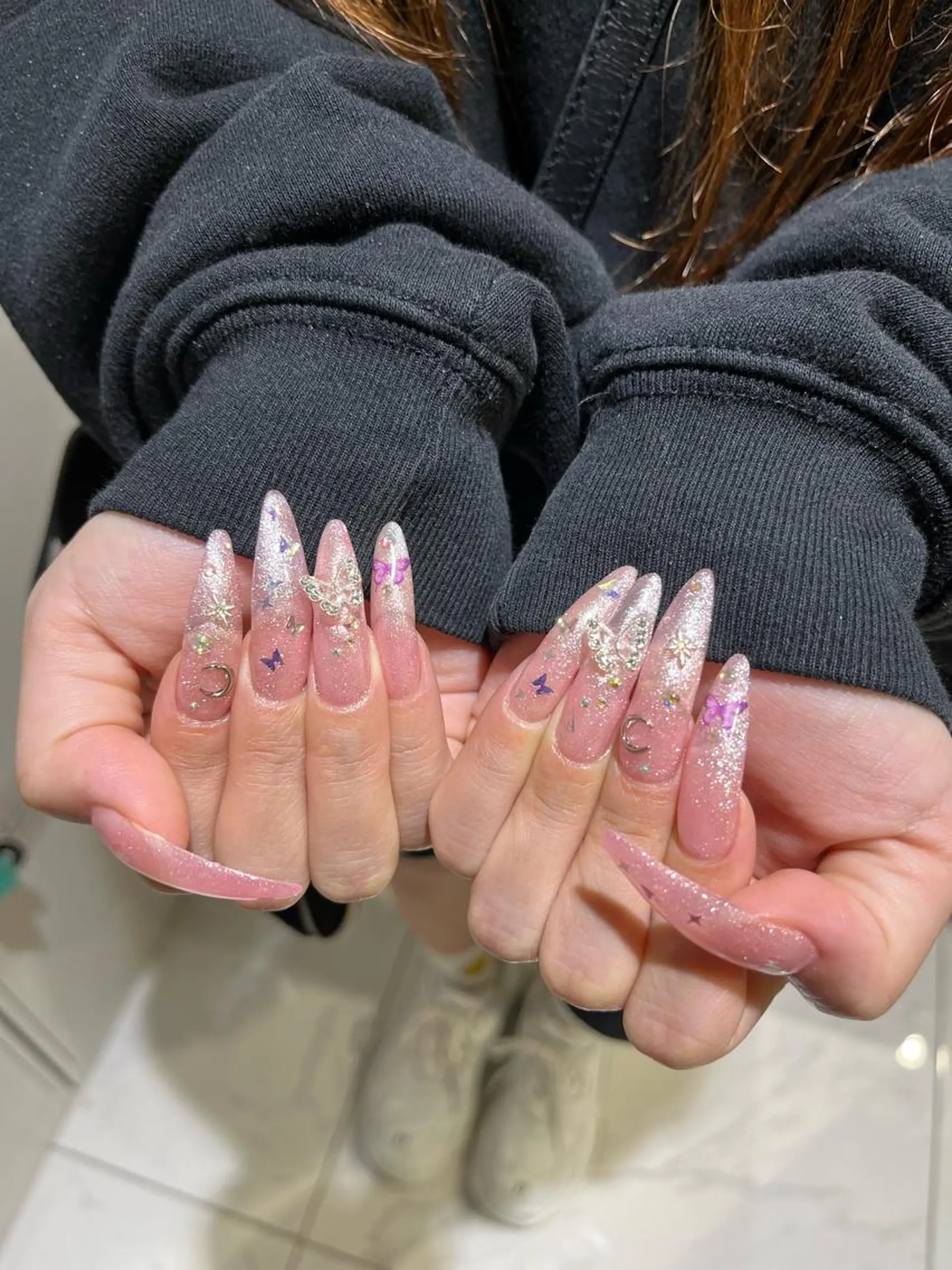 ネイル ハンドネイル フットネイル moca心斎橋所属・˚✧⁺⭐︎༚moca miyuu⁎⁺˳✧༚のネイルデザイン