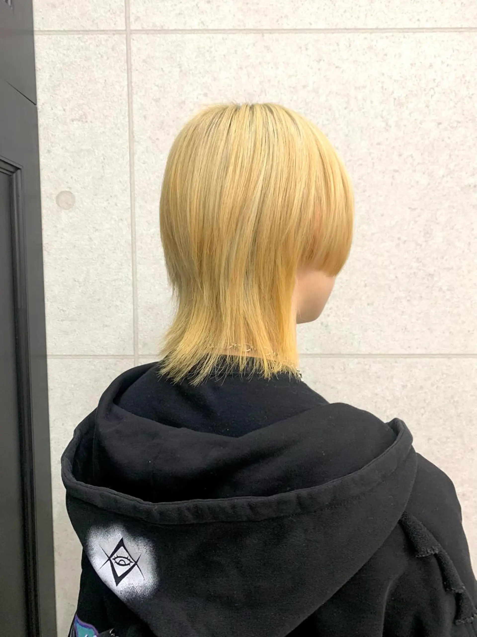 ミディアム メンズ レイヤー ハイトーン 暖色⭐︎KANAKOのヘアスタイル