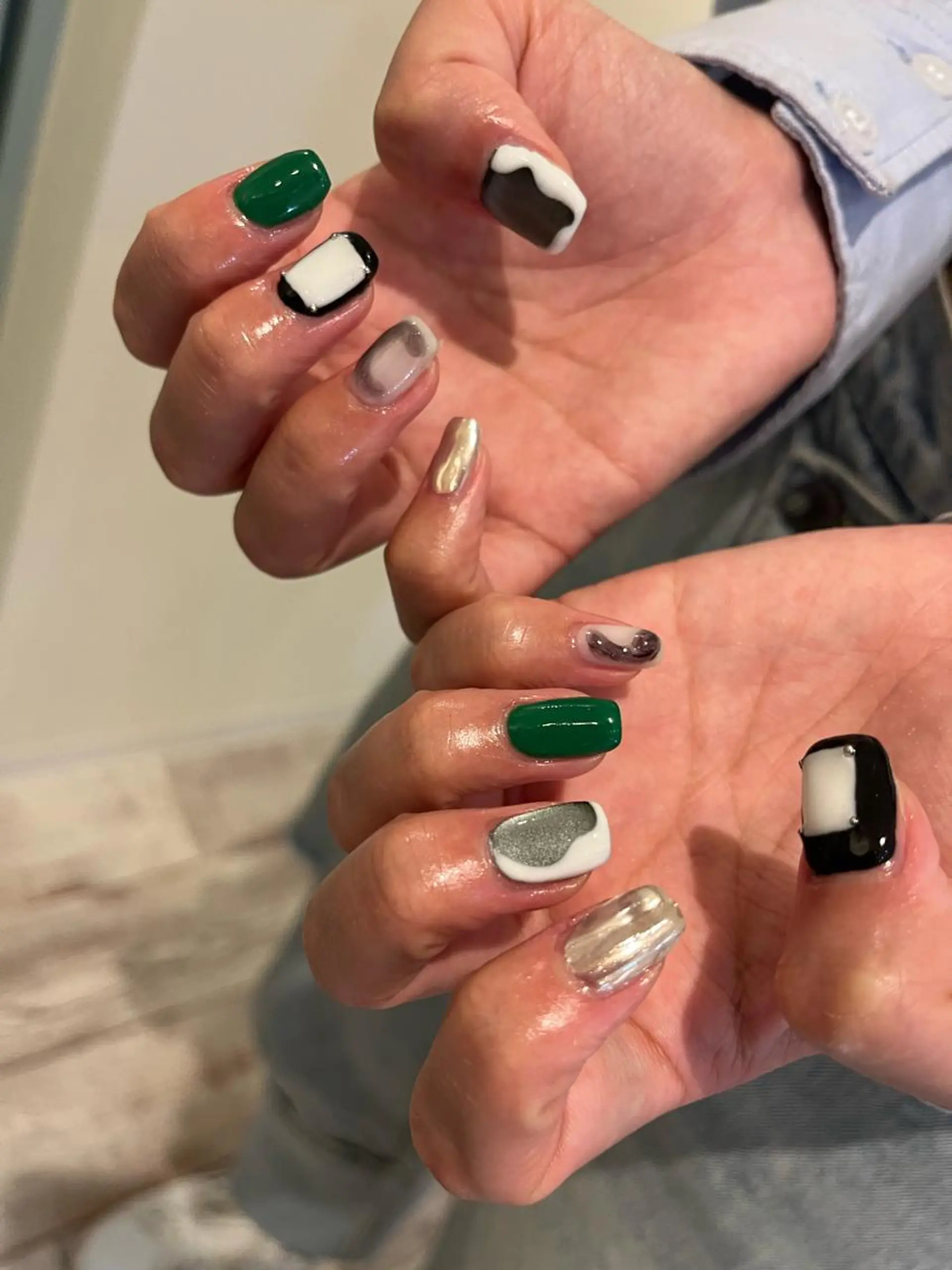 ネイル ハンドネイル une／YUKINA 🫧大人nuanceのネイルデザイン