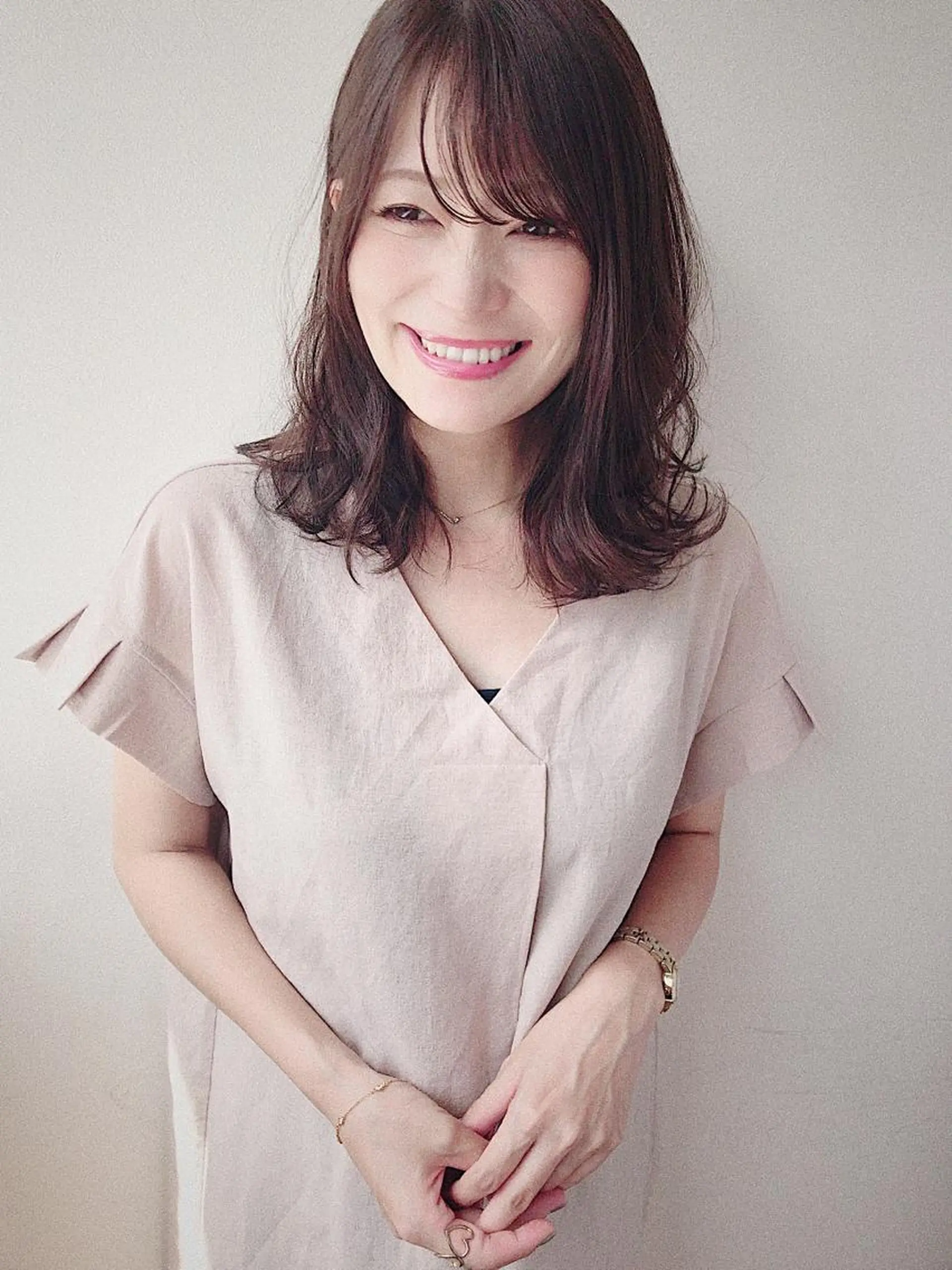 ミディアム ヘアアレンジ ツヤ髪になりたい方へ 🩷柴田知亜希のヘアスタイル