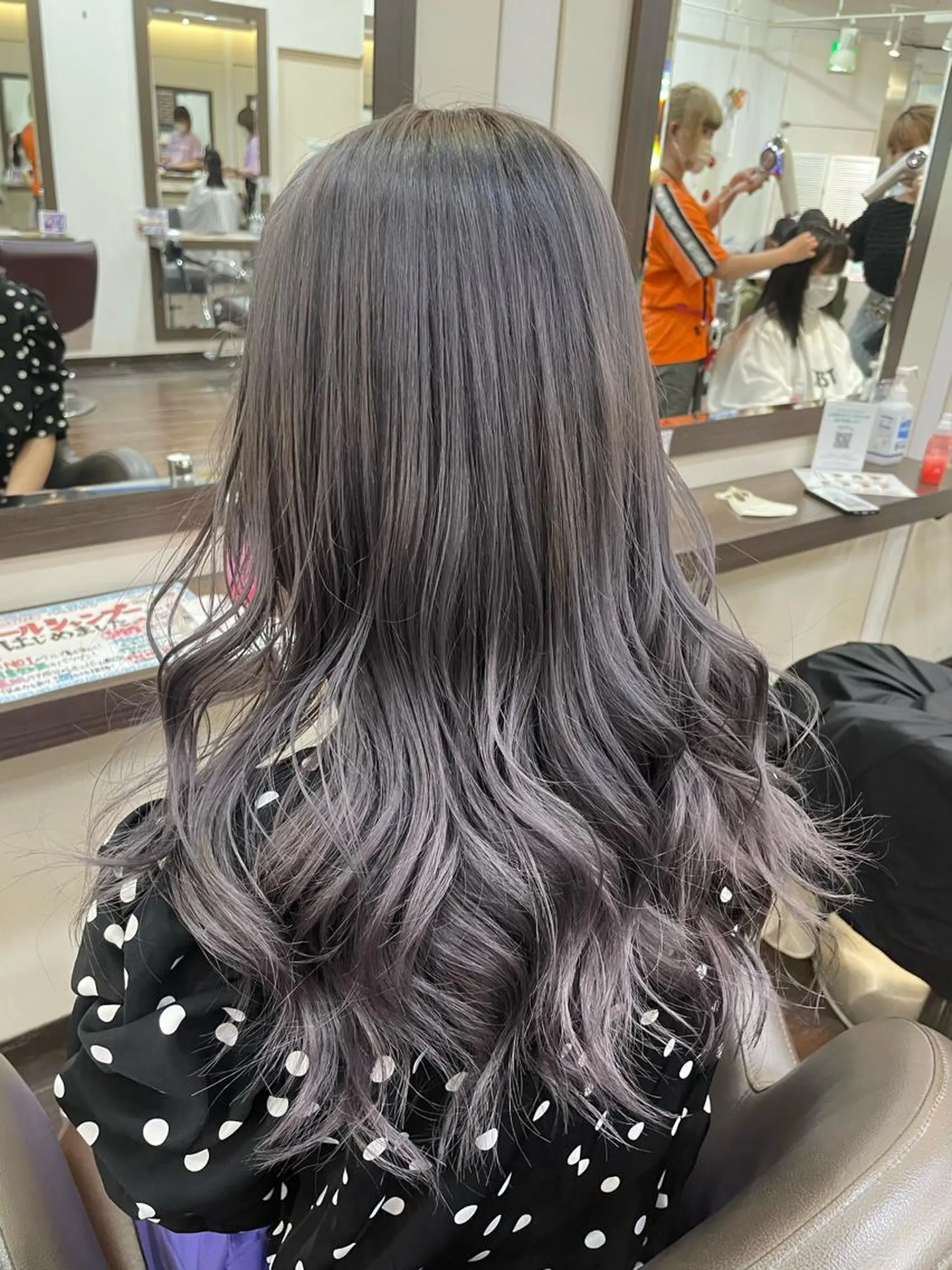 ロング カラー ブリーチ 個性派ネイル 🌼 ハルカ ♡のマツエク・マツパデザイン