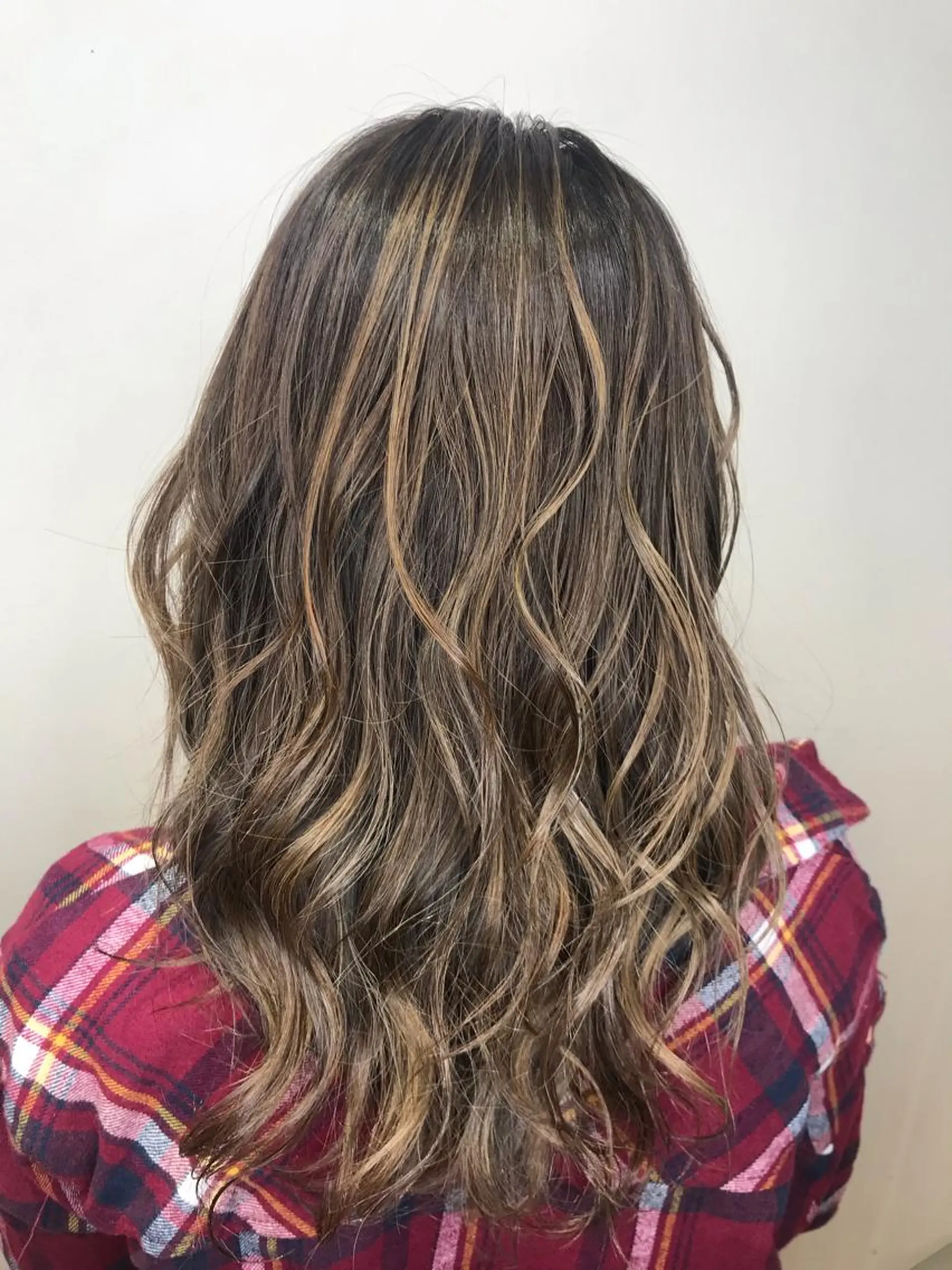 セミロング カラー ブリーチ毛対応酸性 ストレート🌈サキのヘアスタイル