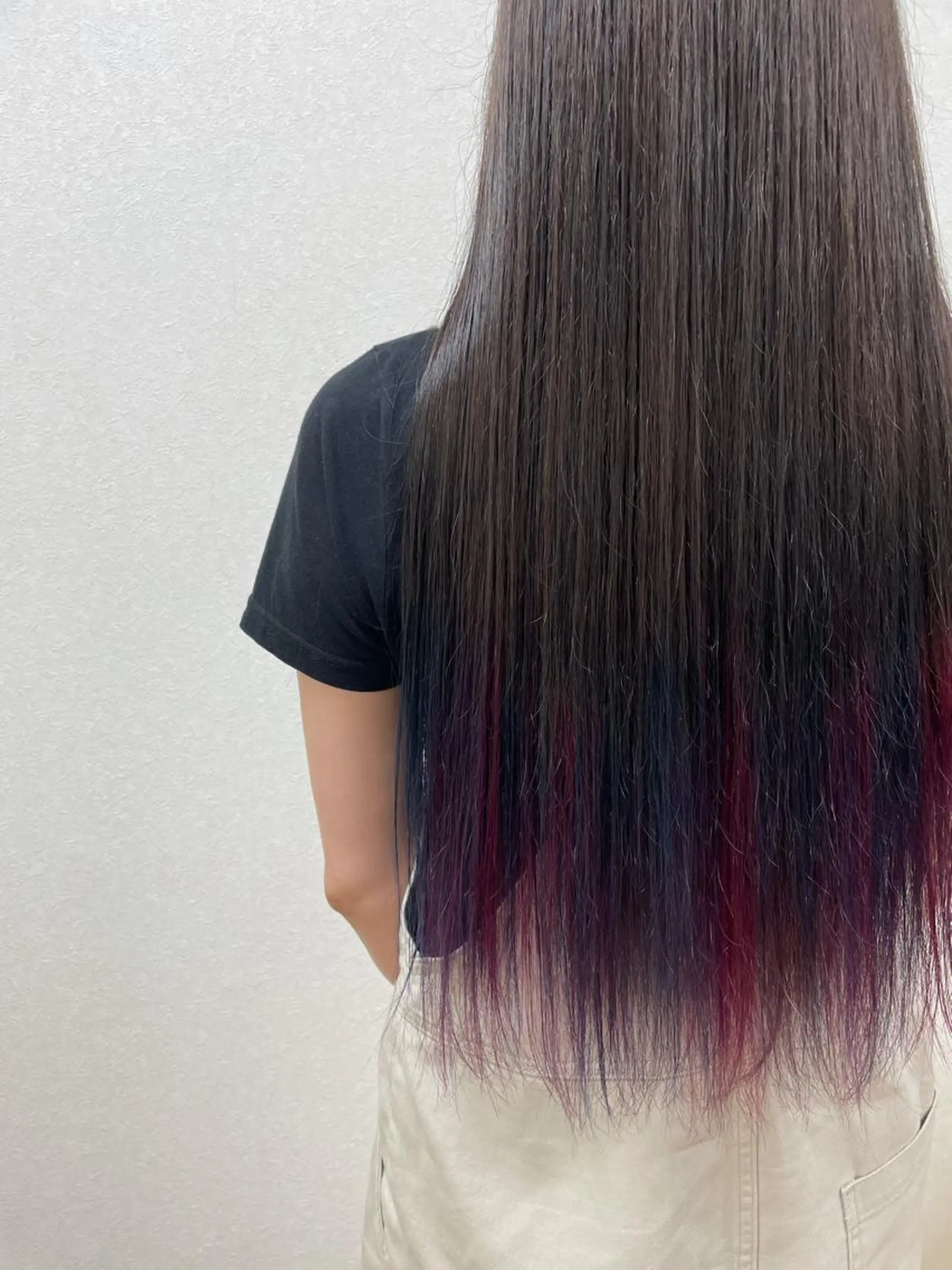 ロング カラー ヘアカラー like みやびのヘアスタイル