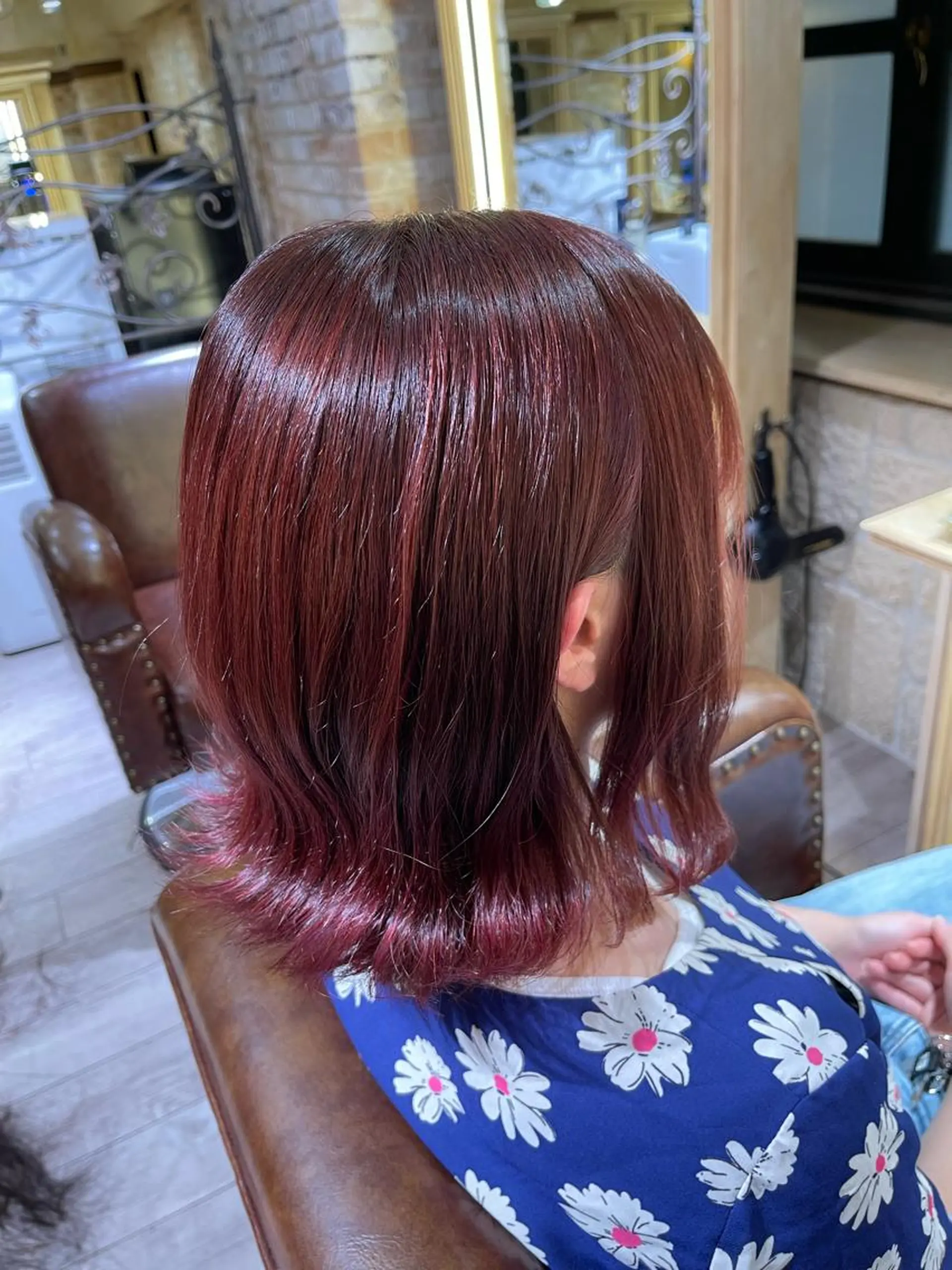 ミディアム luce所属・千代 夏輝のヘアスタイル