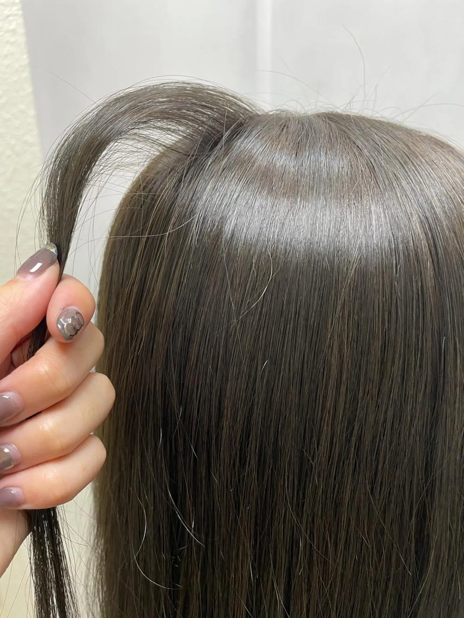 セミロング カラー ブリーチ グレージュ ブリーチなしカラー シルバー シルバーグレージュ 前田リサコ🌹 ✨艶髪職人のヘアスタイル