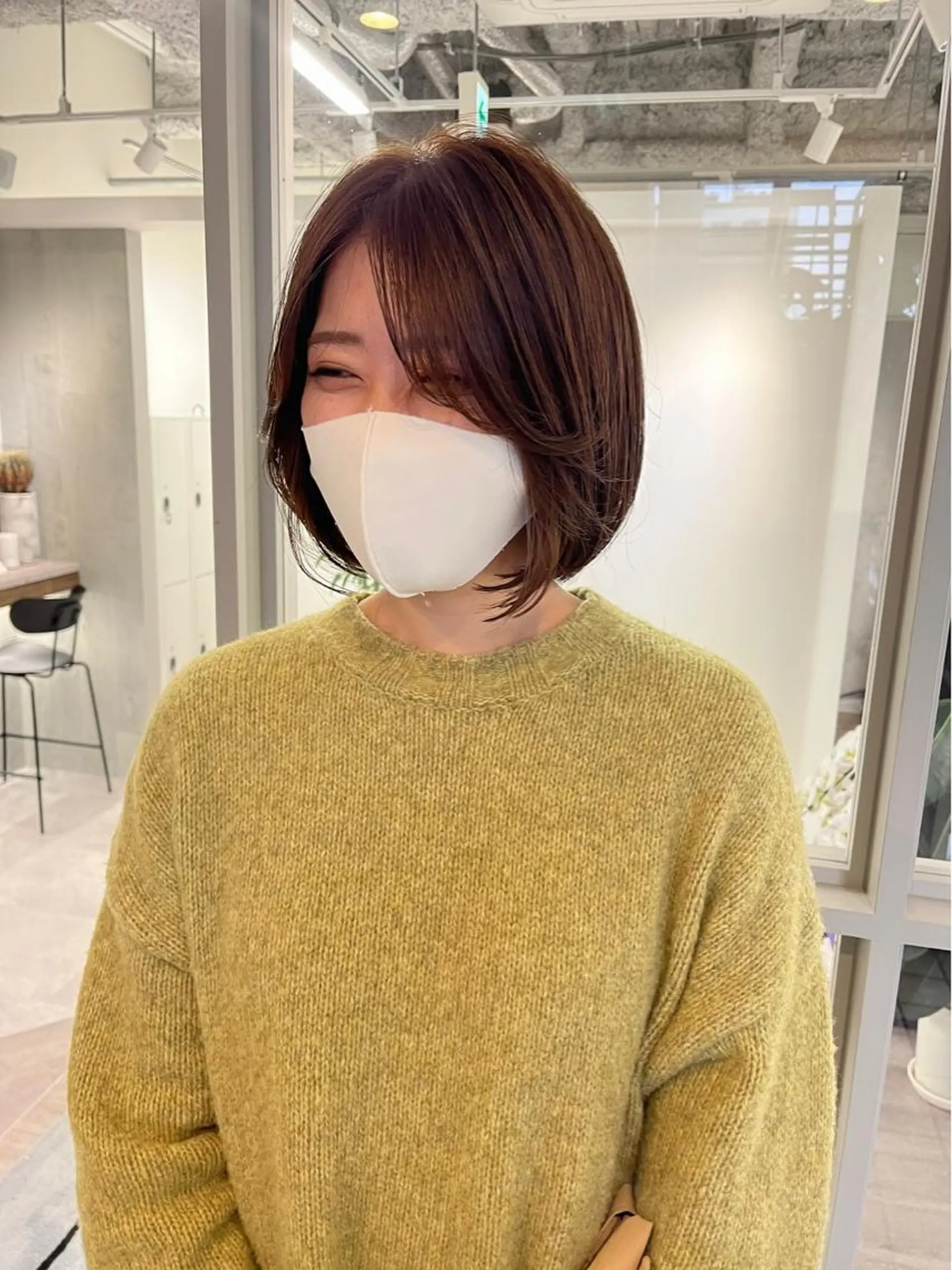 ショート カラー ヘアアレンジ アイブロウ umu.［韓国ヘア /ダウンパーマ］のヘアスタイル