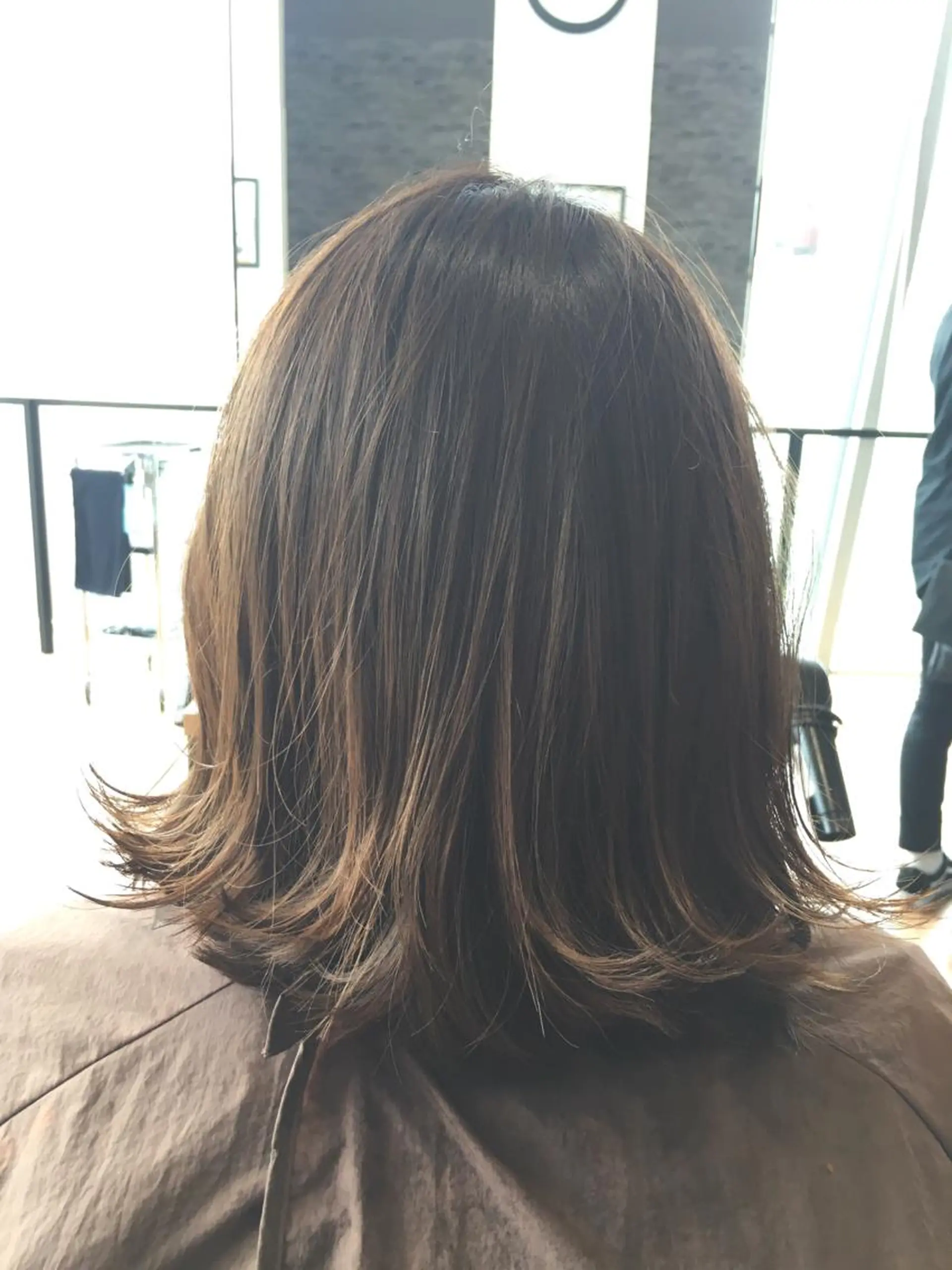 ミディアム ボブ 外ハネヘア Zina SAKIのヘアスタイル