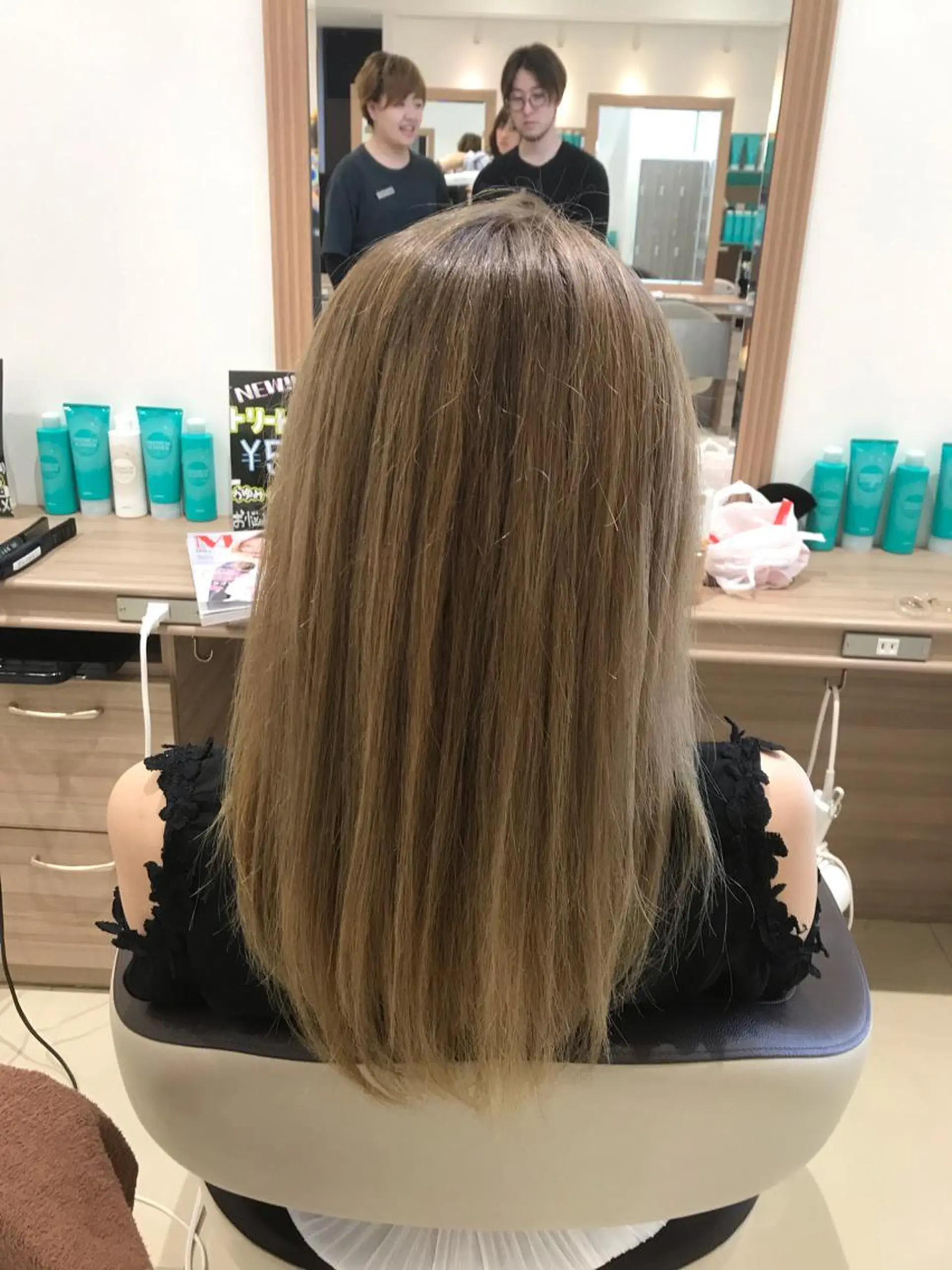 セミロング カラー カット ヘアカラー トリートメント steed tokyo所属・KOOKI スティードトーキョーのヘアスタイル