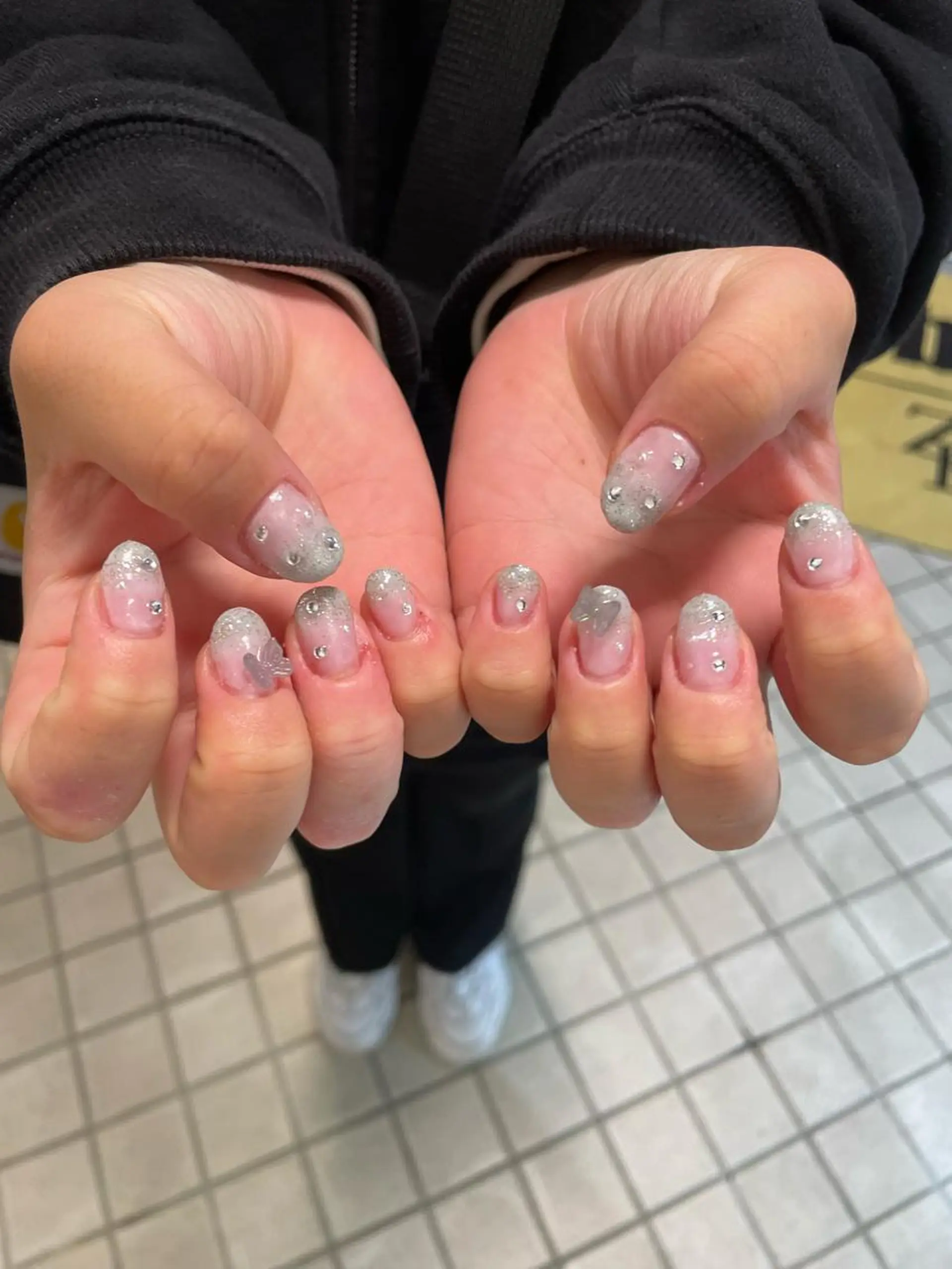 ネイル アートネイル ガーリー 持ち込み ハンドネイル メンズ/艶髪/カラー サクラ🌸のヘアスタイル