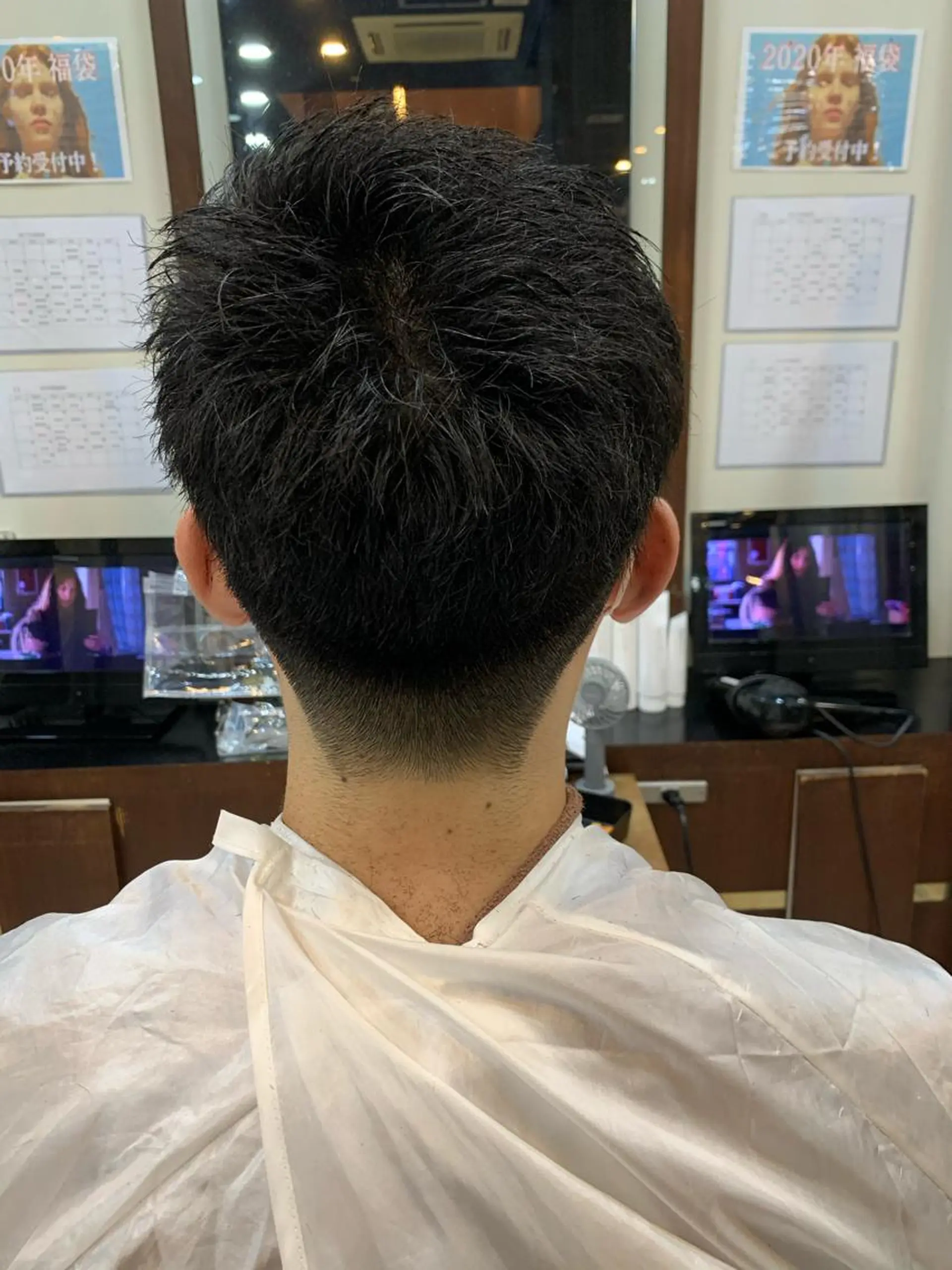 ショート メンズ 刈り上げ ❣️モードケイズ塚口 和田一将のヘアスタイル