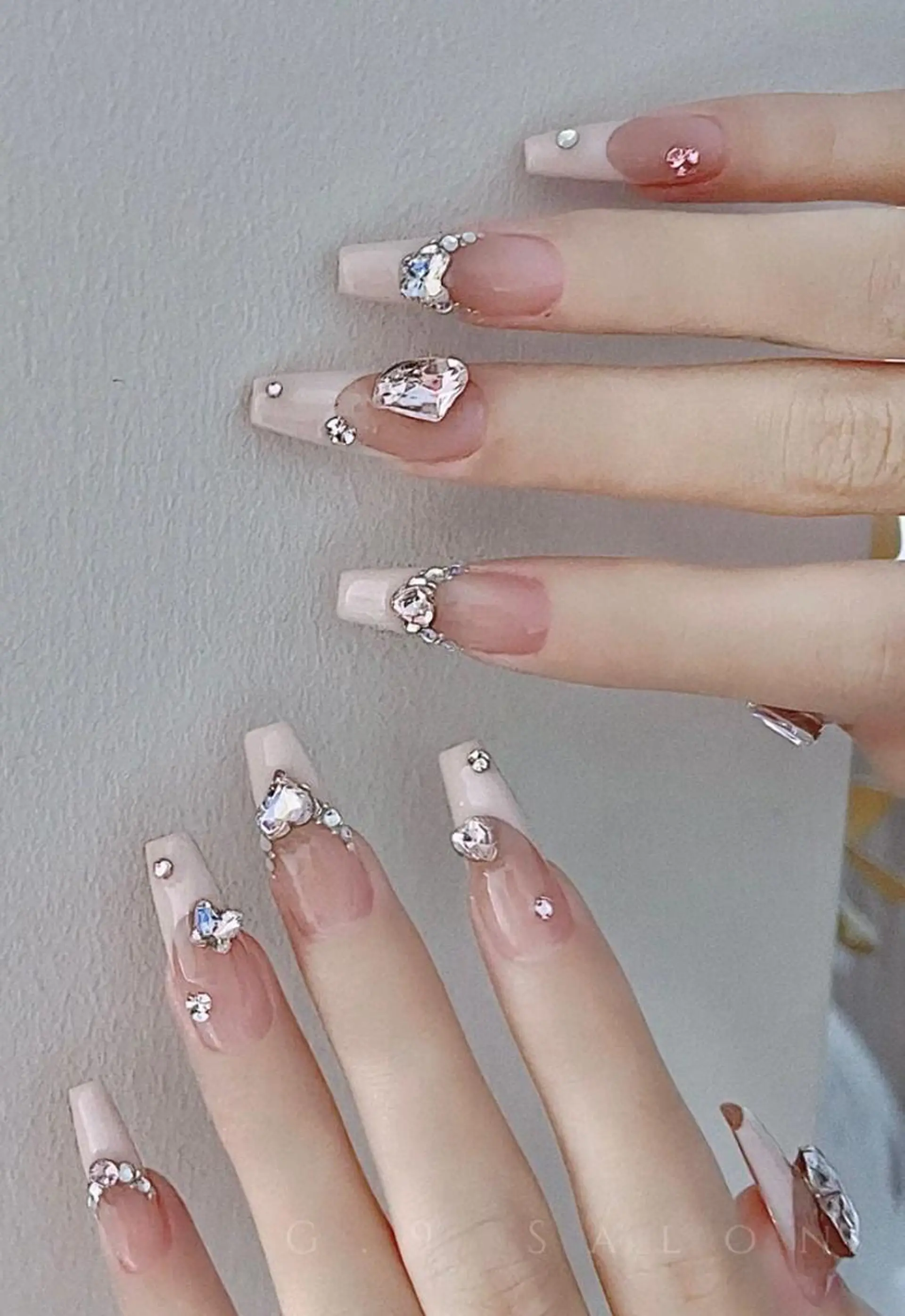 ネイル ハンドネイル VIVIAN リサのネイルデザイン