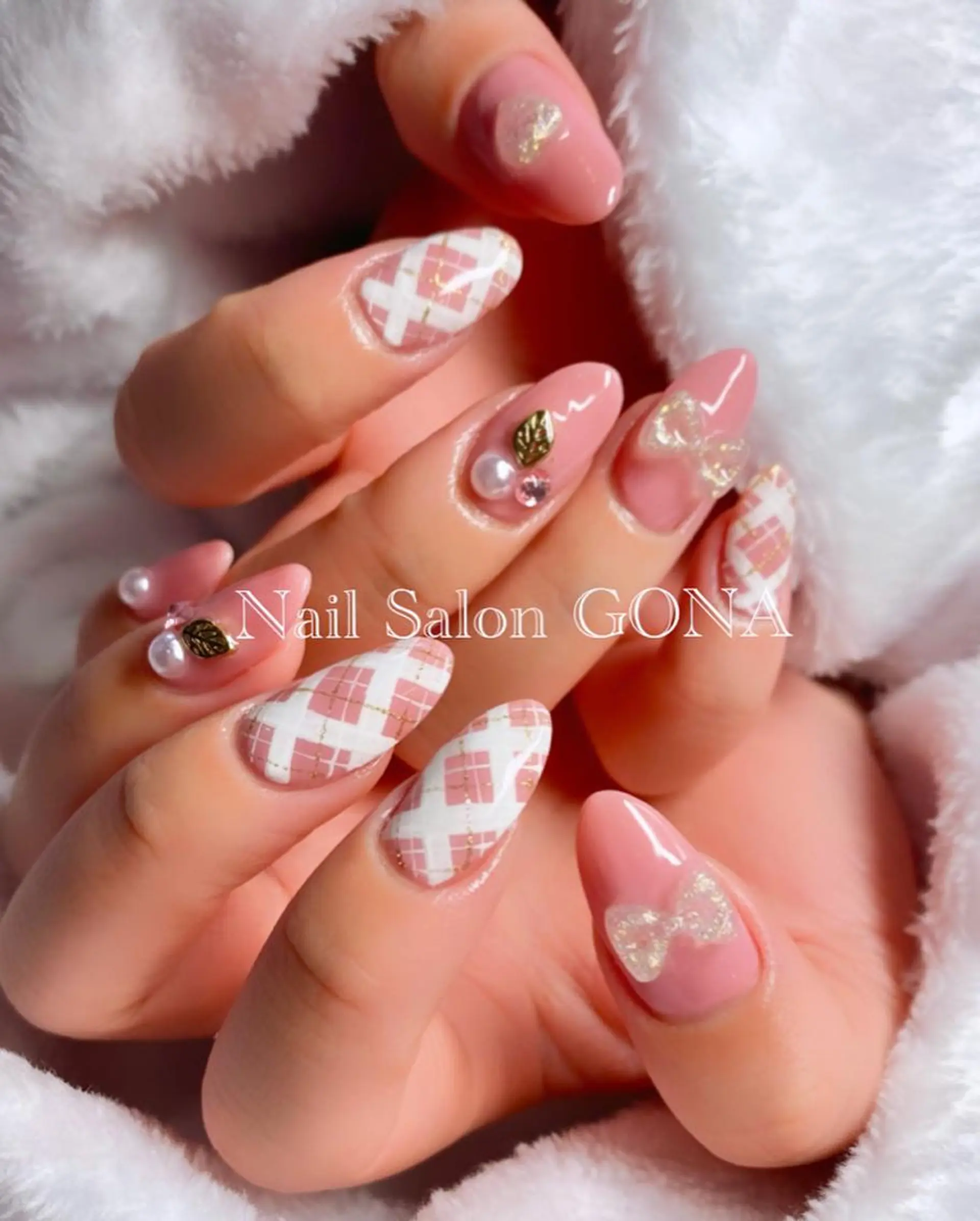 ネイル ネイルサロン& スクールGONAのネイルデザイン