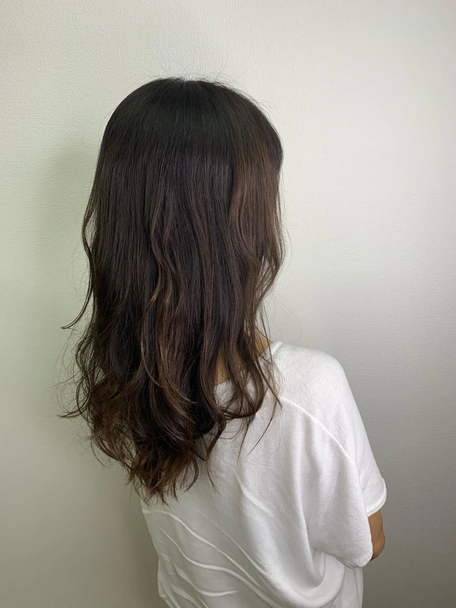 ミディアム ミディアムパーマ ハイライト 髪質改善 縮毛矯正 【清瀬】パサツキ 広がり改善川合剛史のヘアスタイル