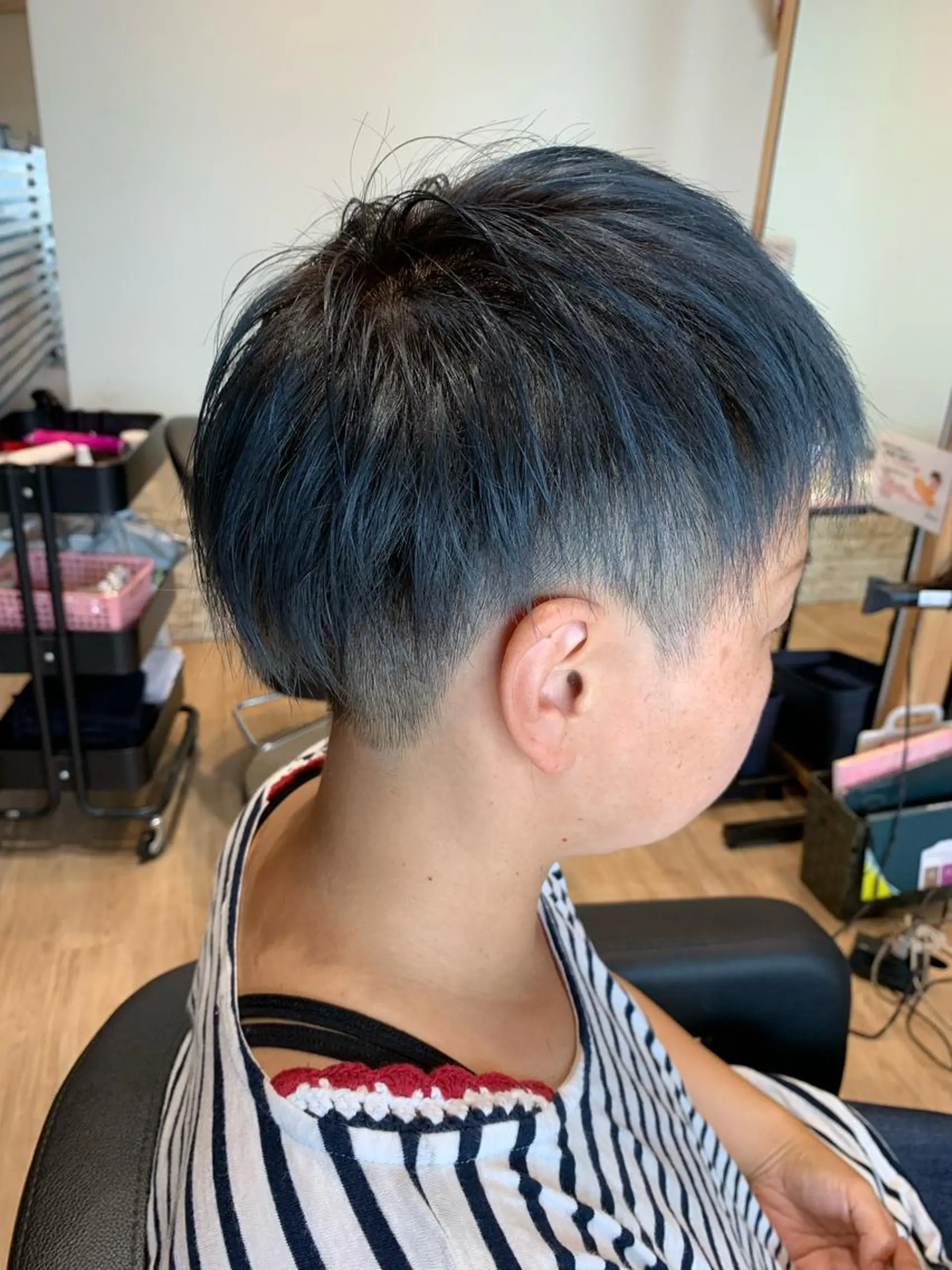 ショート カラー ネイビーカラー 大久保 隆蔵のヘアスタイル