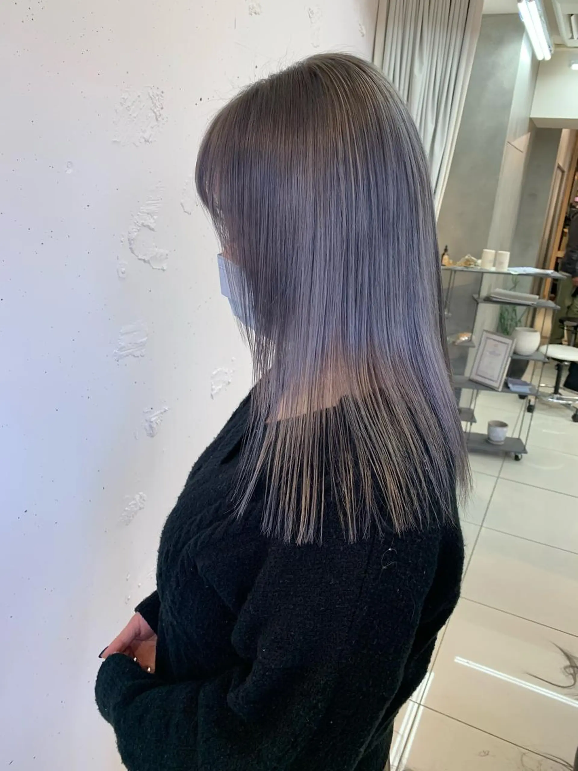 セミロング カラー raika .のヘアスタイル