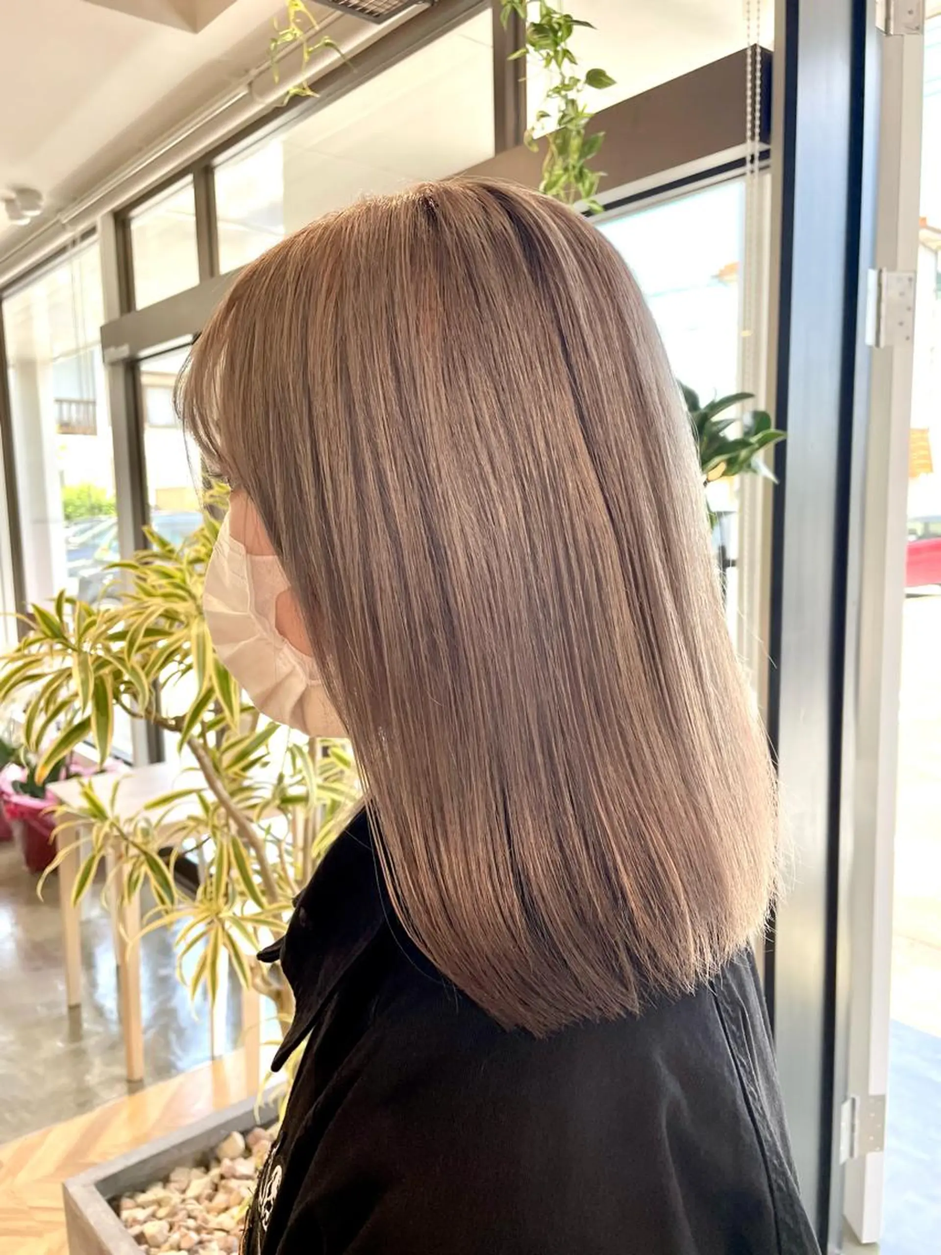 ミディアム 鈴木 つかさのヘアスタイル