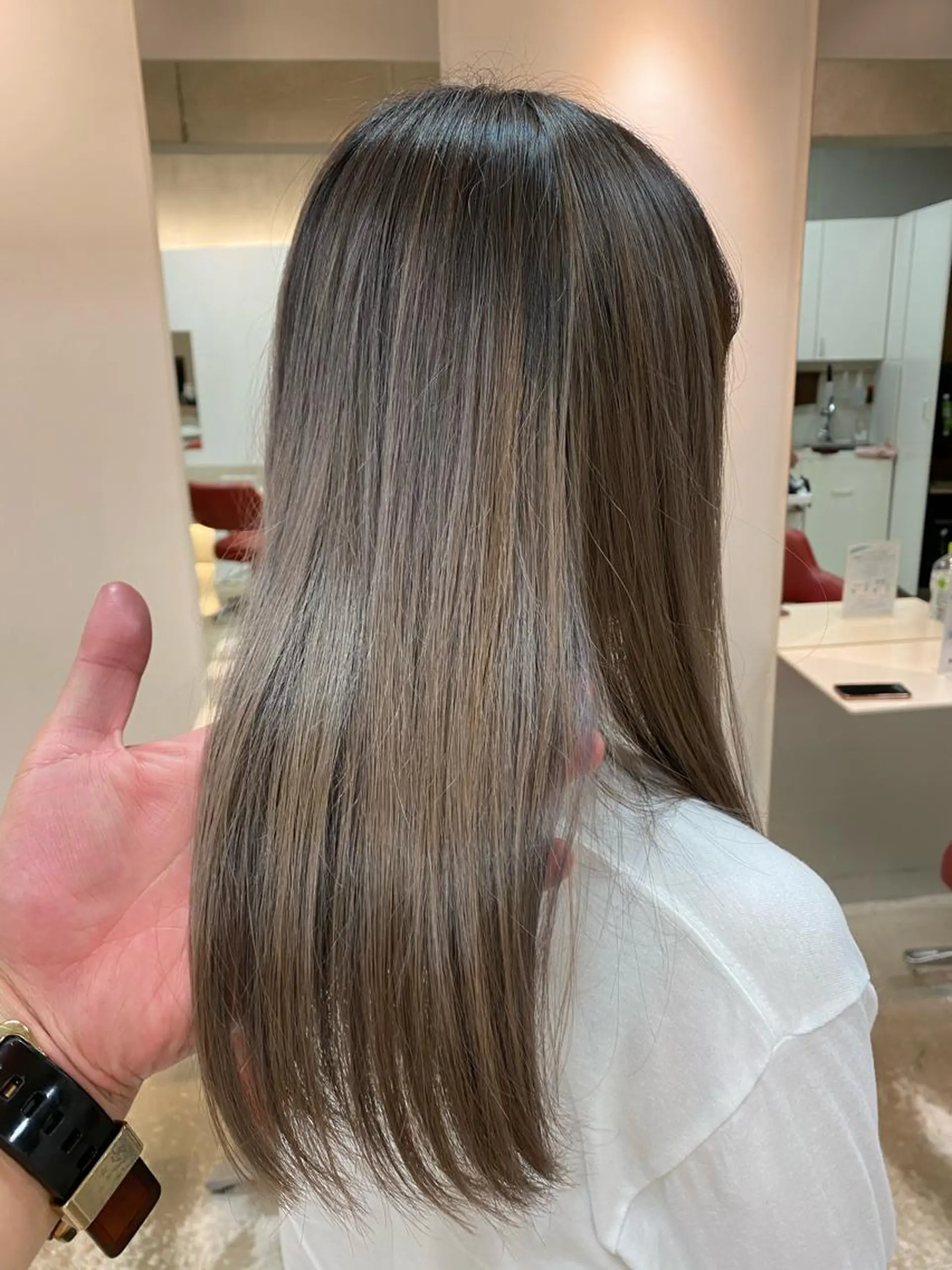 ロング 東 海斗のヘアスタイル