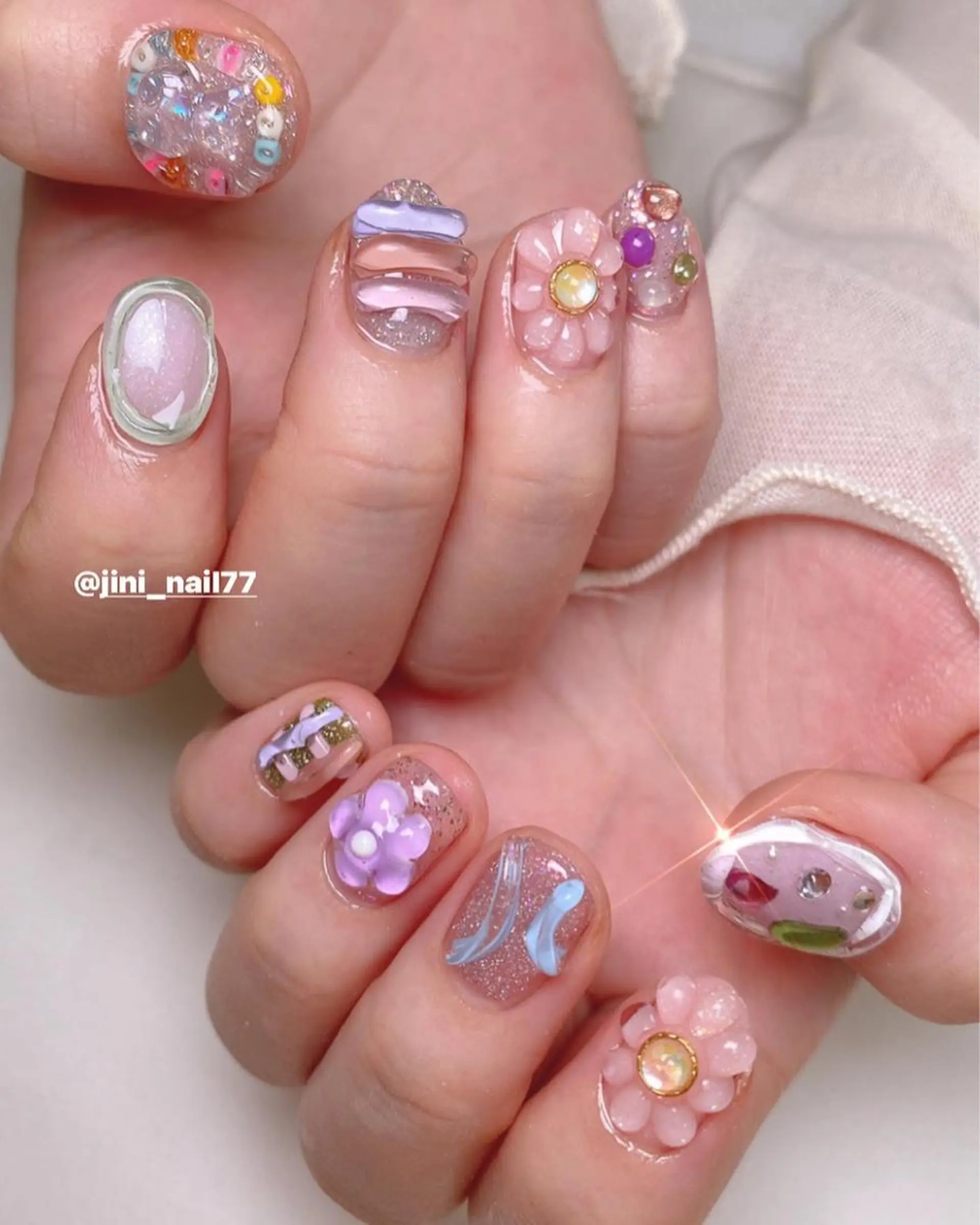 ネイル JINI NAIL所属・ジニ ネイルのネイルデザイン