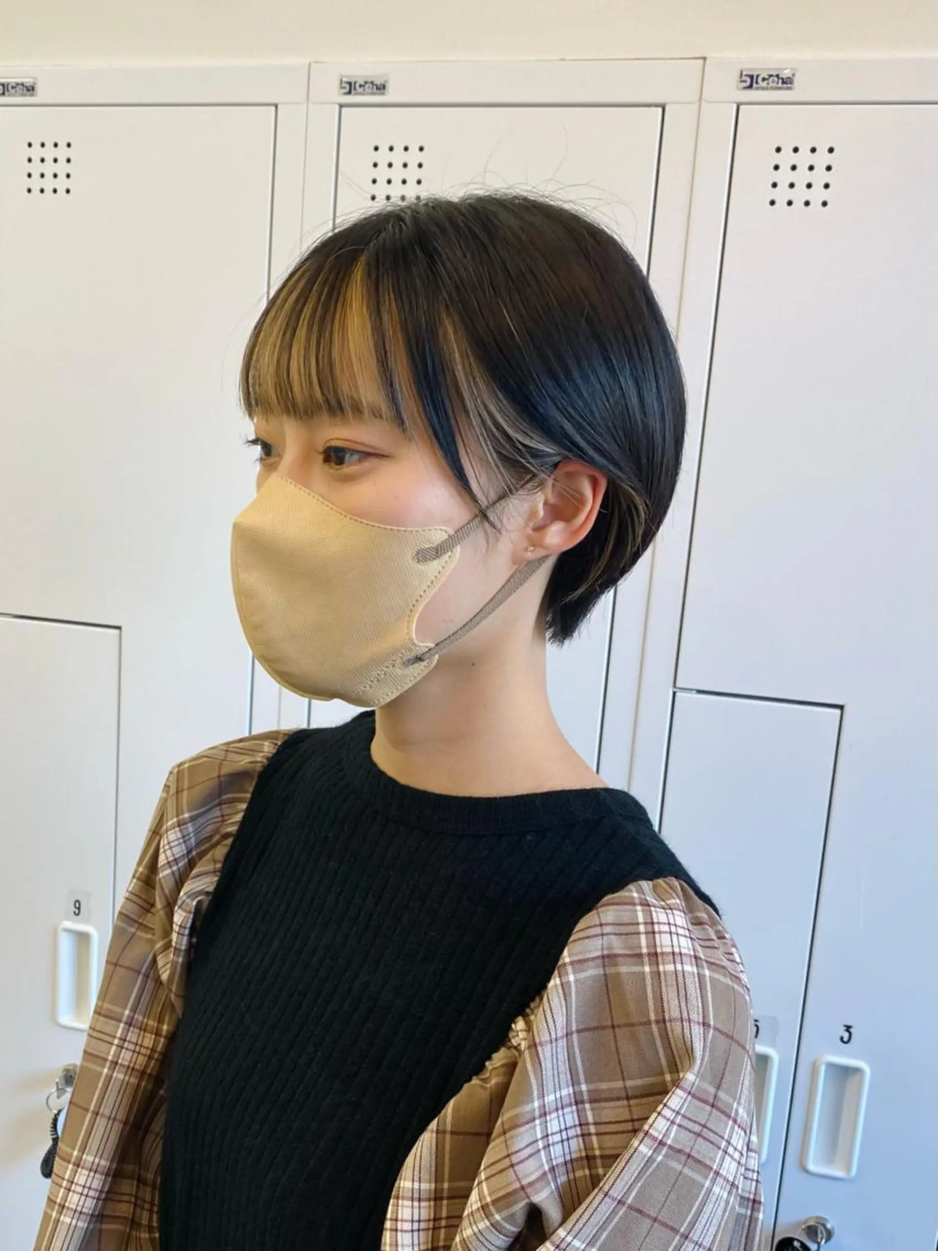 ショート カラー ミストバング  フェイスフレーミング ショートヘア サトウ リョウのヘアスタイル