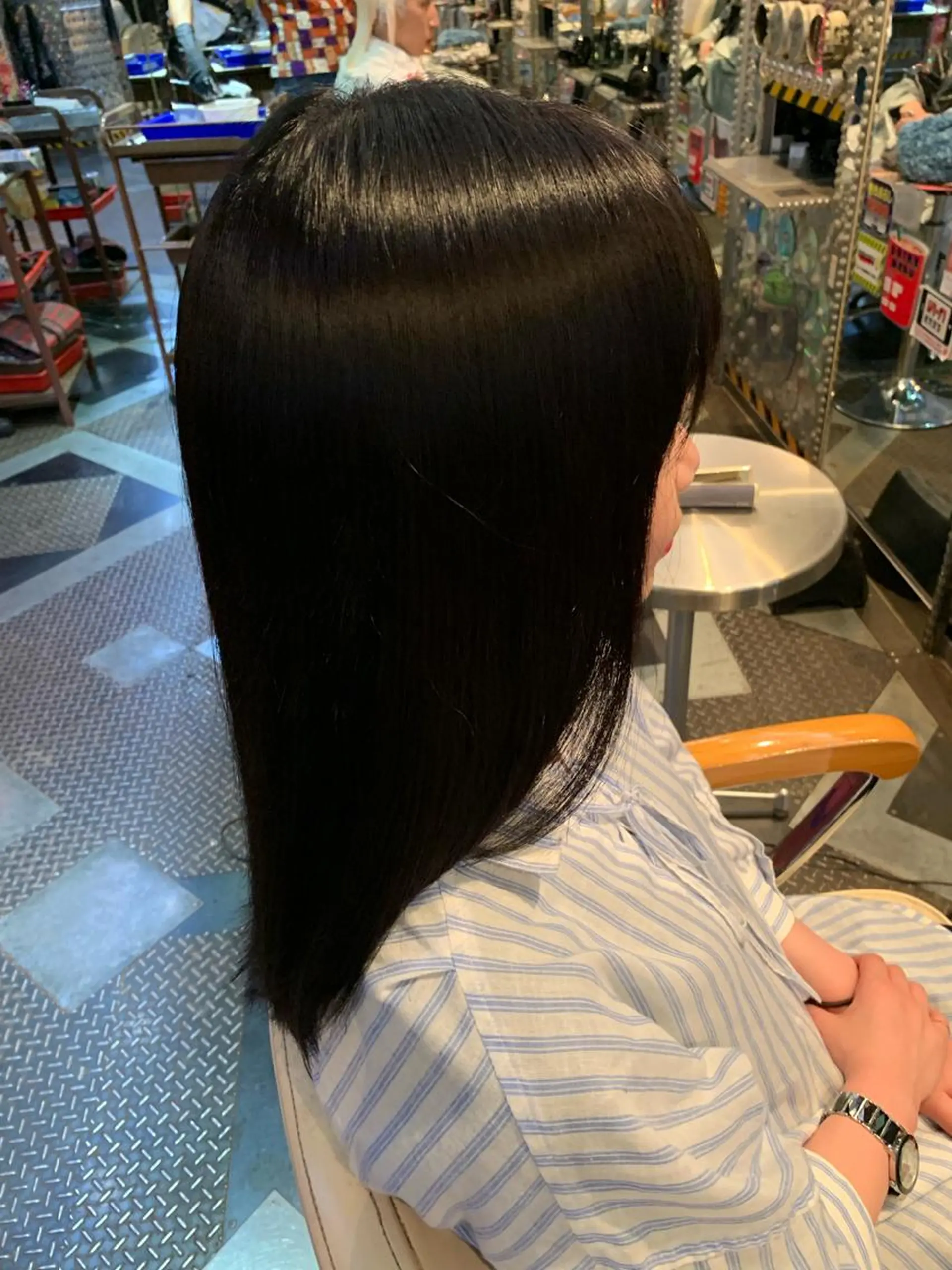 セミロング カラー haco+所属・🌈派手髪エクステ ブレイズ🌈ひろとのヘアスタイル