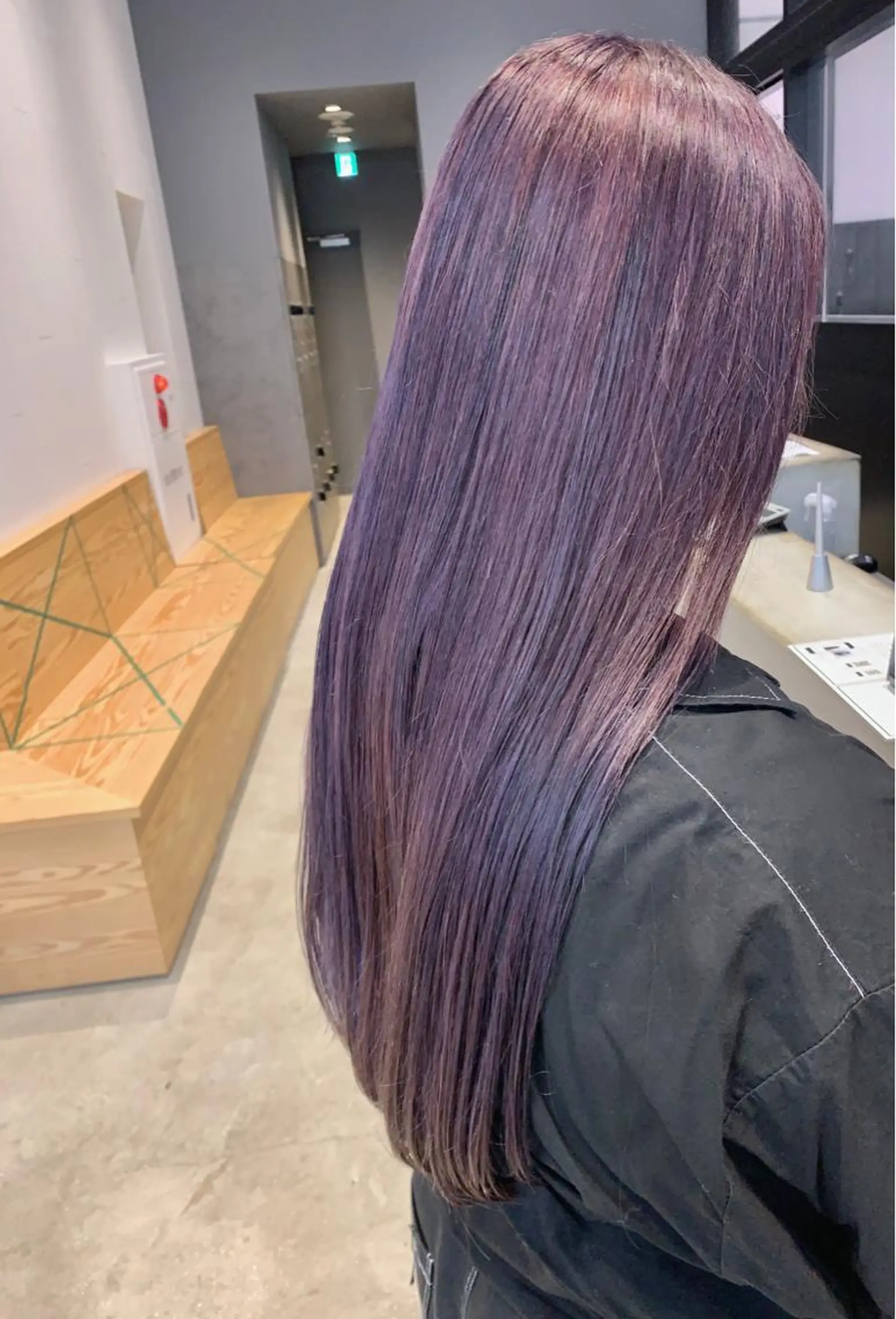 ロング カラー バイオレットカラー River,Land所属・yui .のヘアスタイル