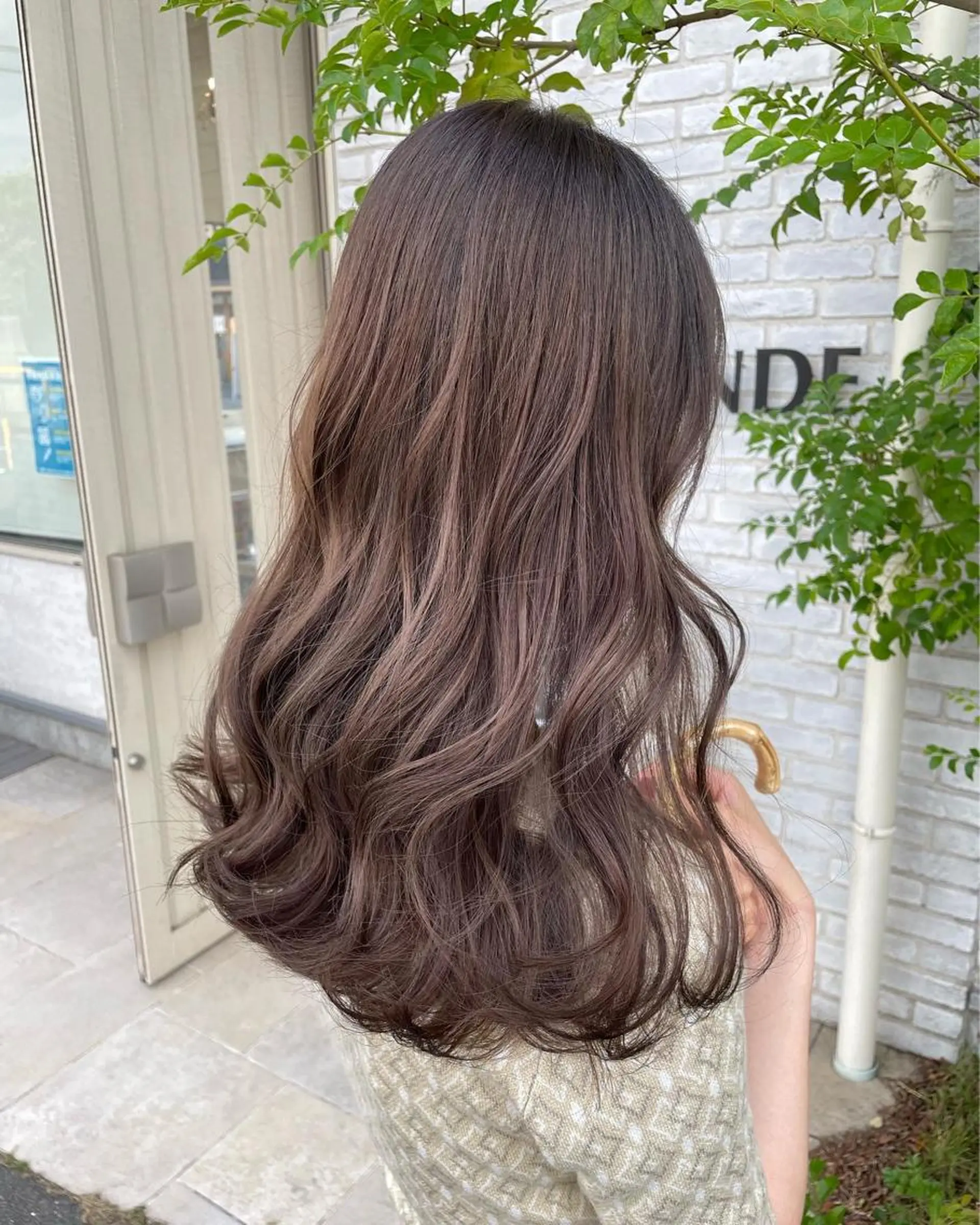 ロング カラー Well's TAIGAのヘアスタイル