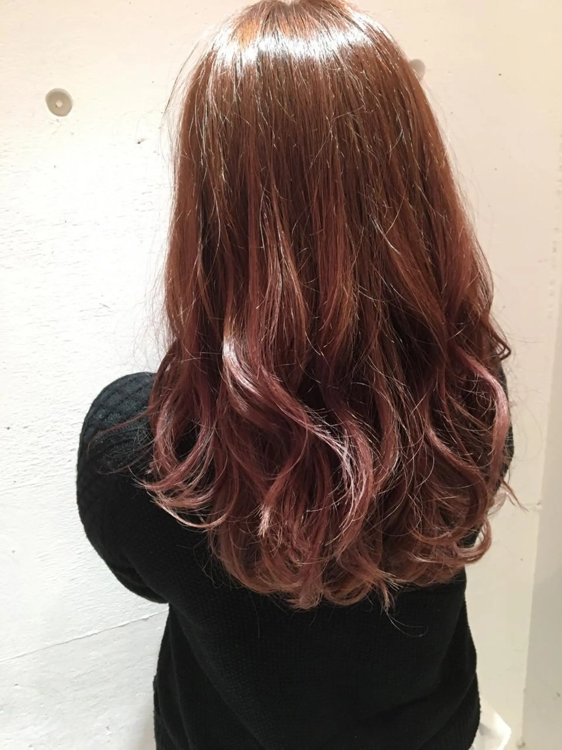 ロング カラー THE DAY所属・AKI HASHIMOTOのヘアスタイル