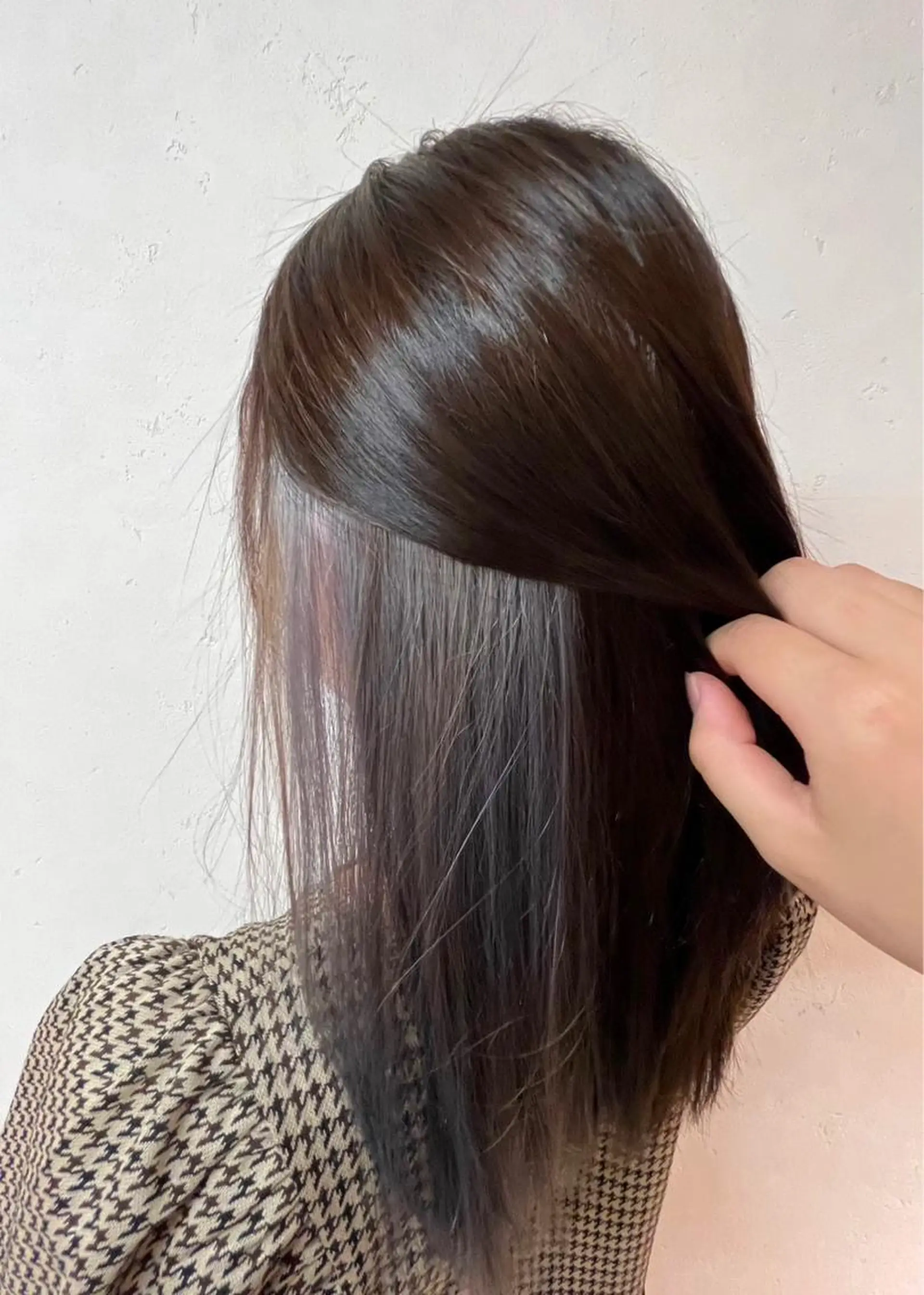ミディアム カラー インナーカラー シルバー カット ヘアカラー トリートメント ナチュラルベージュ/ 顔周りカット/由喜のヘアスタイル
