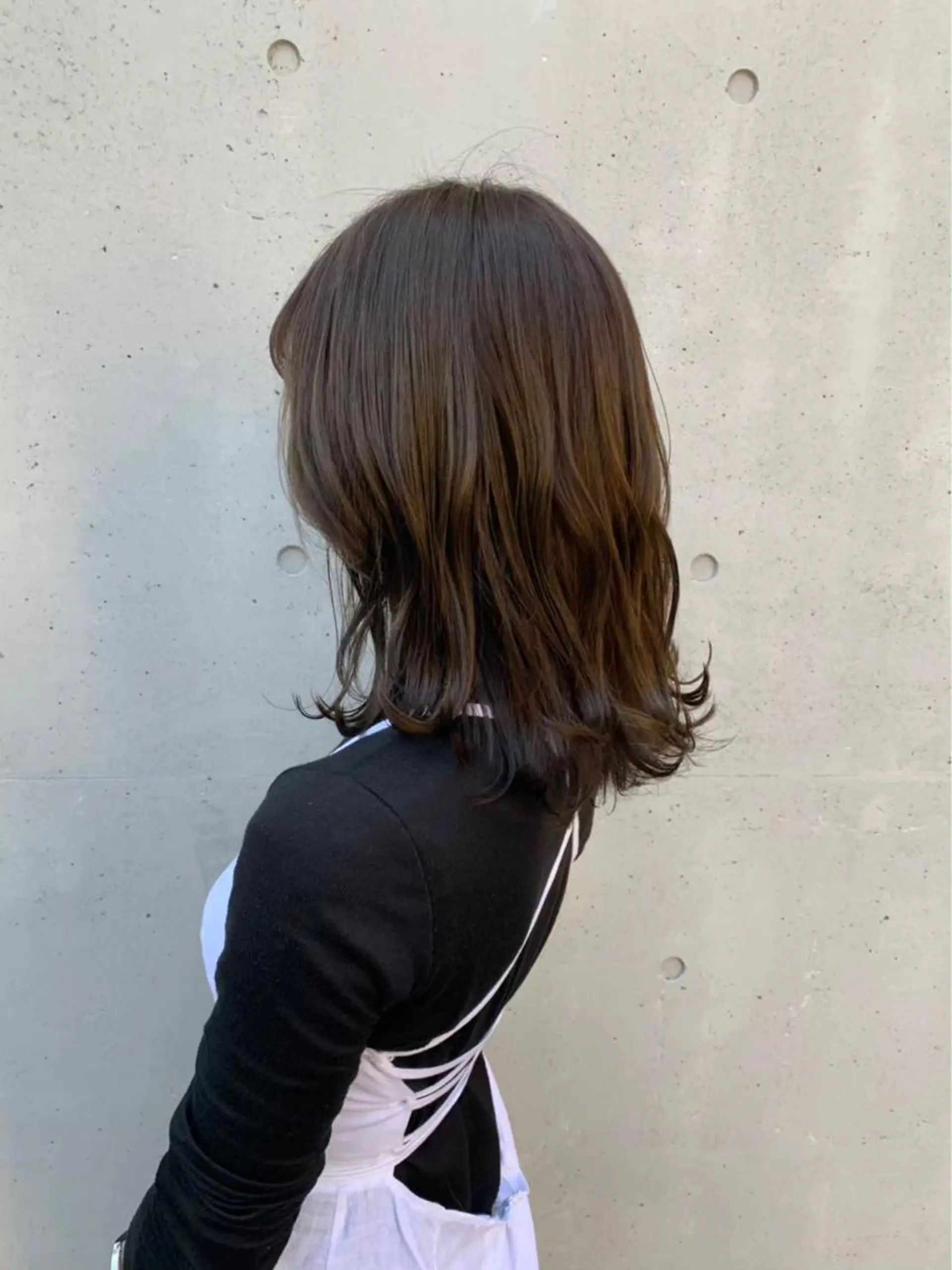 セミロング カラー putri 副店長 岸本　拓真のヘアスタイル