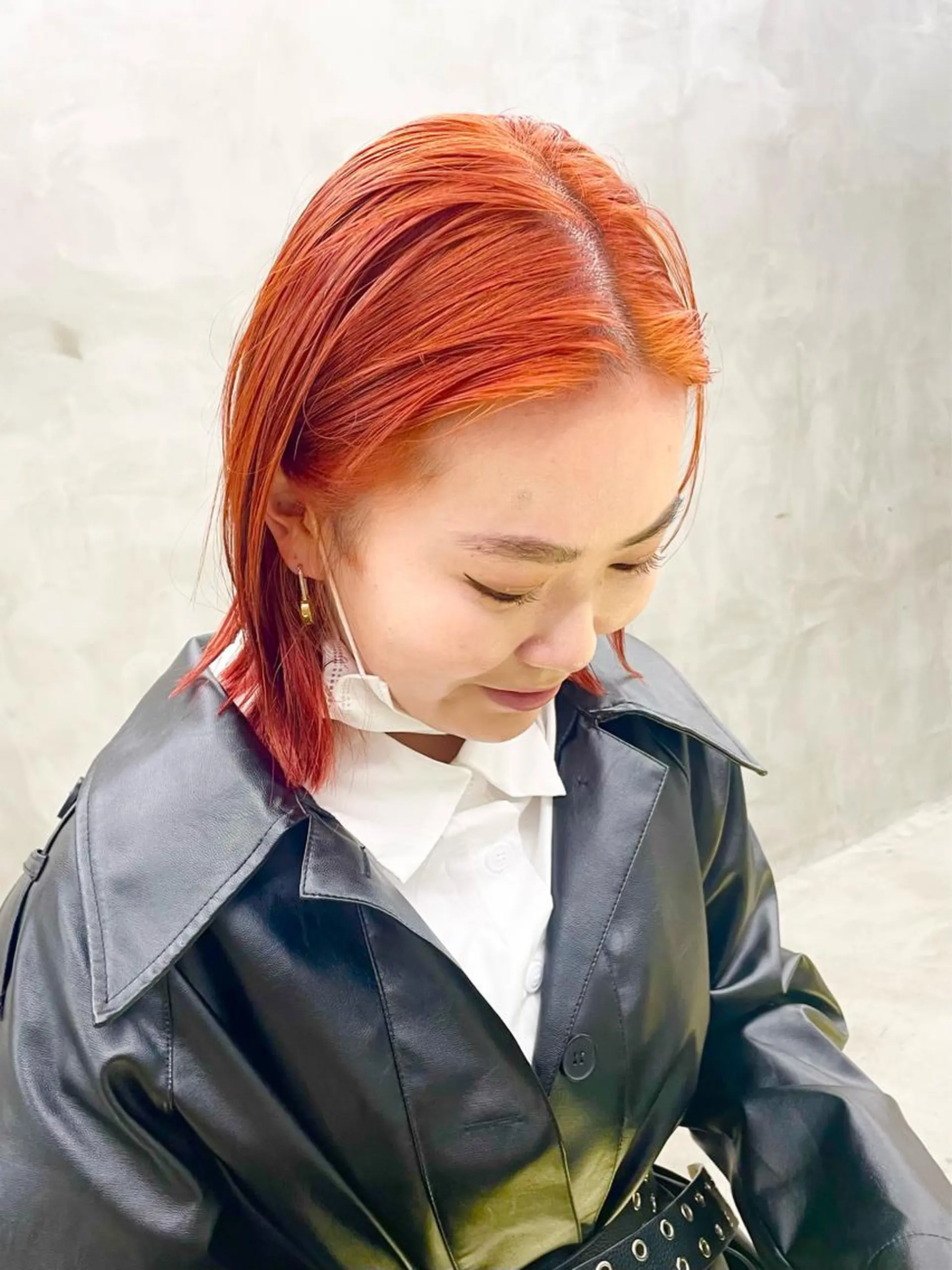 ミディアム カラー パーマ ヘアアレンジ メンズ ミディアムパーマ メンズバレイヤージュ メンズブリーチ センターパート フェードカット ヘアカラー トリートメント ハイトーン/レイヤー 🌸さくらのヘアスタイル