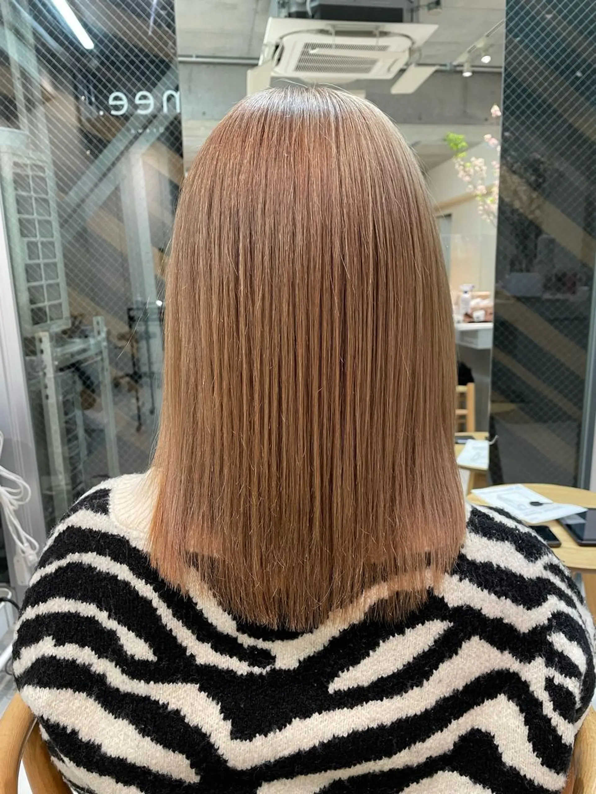 ミディアム カラー mee.浦和店所属・浦和指名率No.1 ショート特化美容師のヘアスタイル