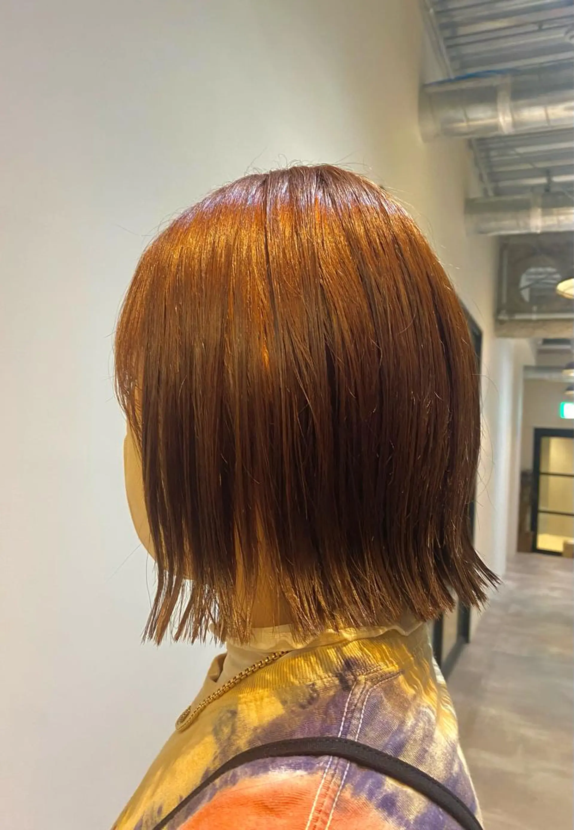 ショート カラー ワンレンボブ バレイヤージュ ブリーチ ブラウンカラー ケアブリーチ カット ヘアカラー トリートメント ♡オシャ髪♡AI ✂️newi町田のヘアスタイル