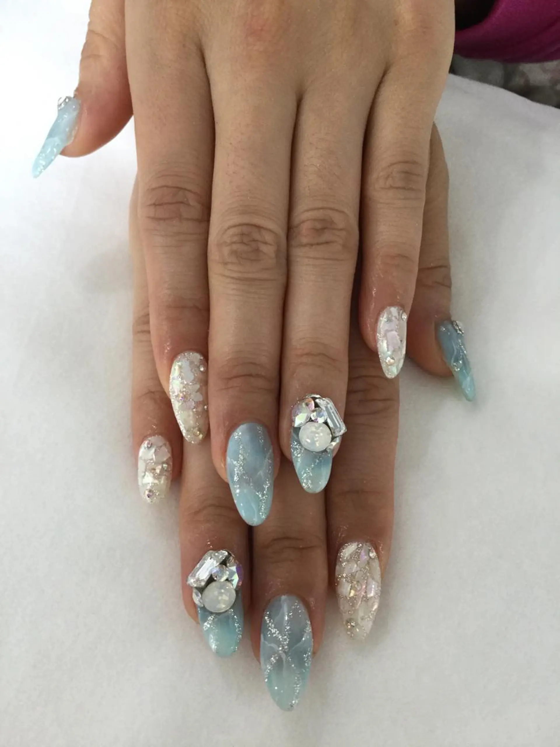 ネイル ハンドネイル 💎🐰 saki. m 🐰💎のネイルデザイン