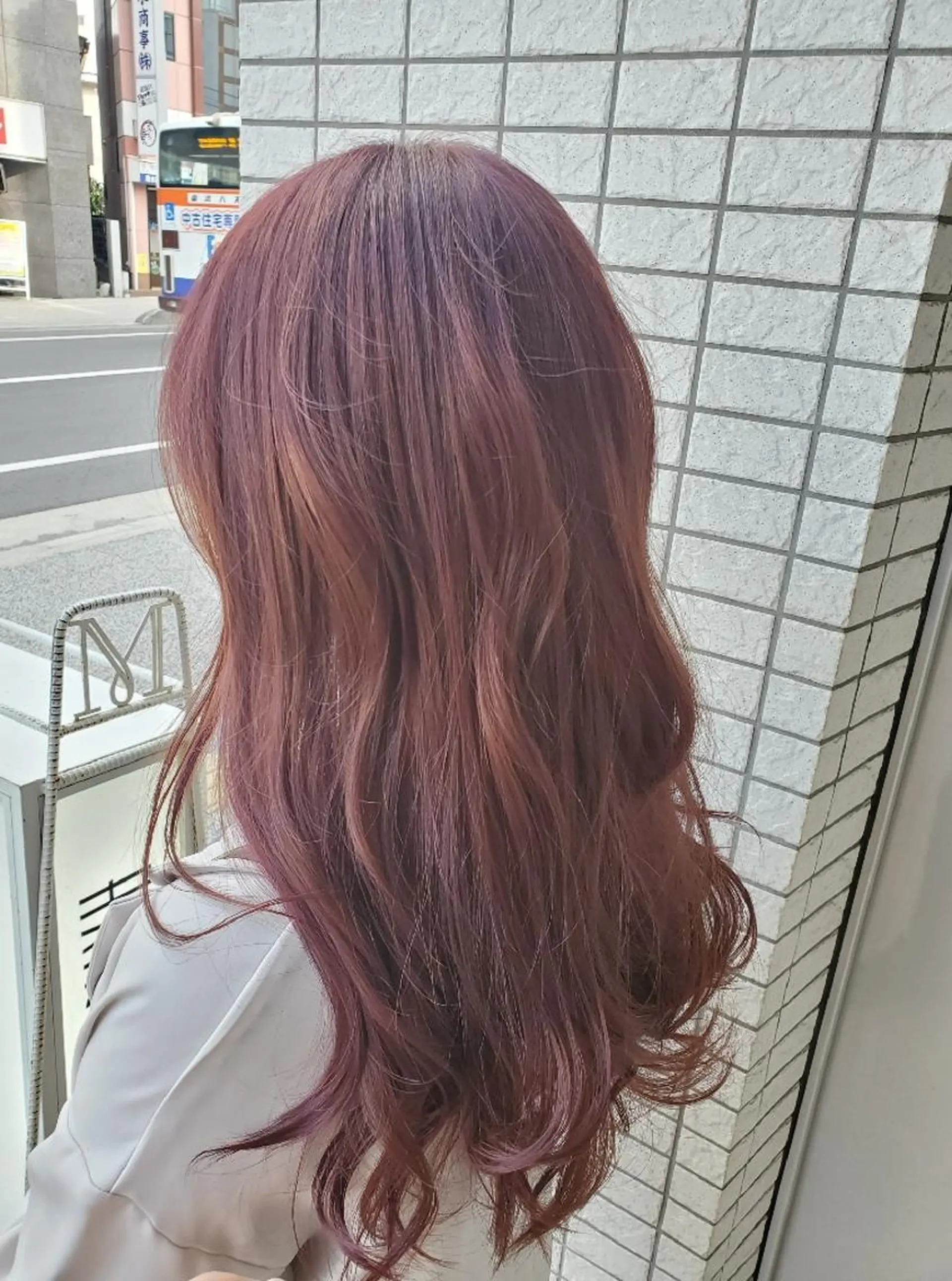 カラー セミロング ブリーチ ブリーチなしカラー ピンクカラー 堀 凌紀のヘアスタイル