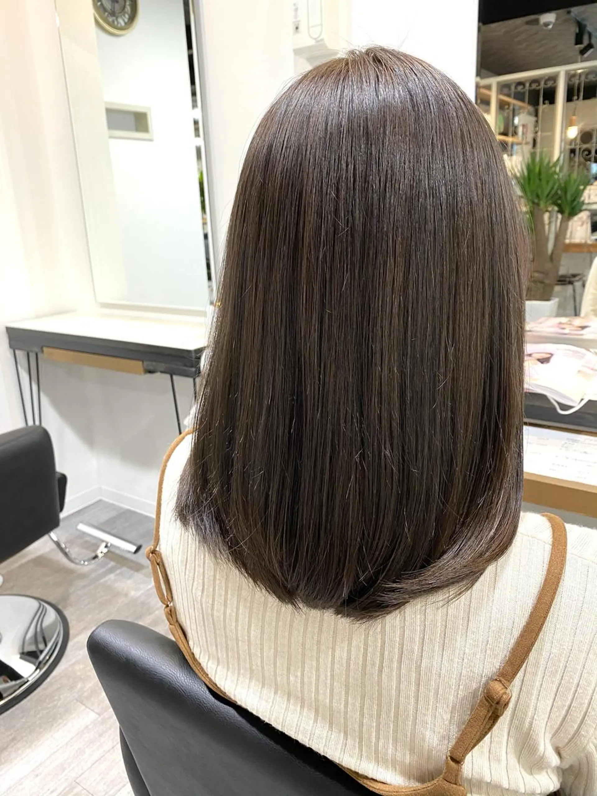 ミディアム カラー アディクシーカラー バレイヤージュ ブリーチ ケアブリーチ デザインカラー カット トリートメント unpeu hair  二条所属・先着1名様限定 カット無料のヘアスタイル