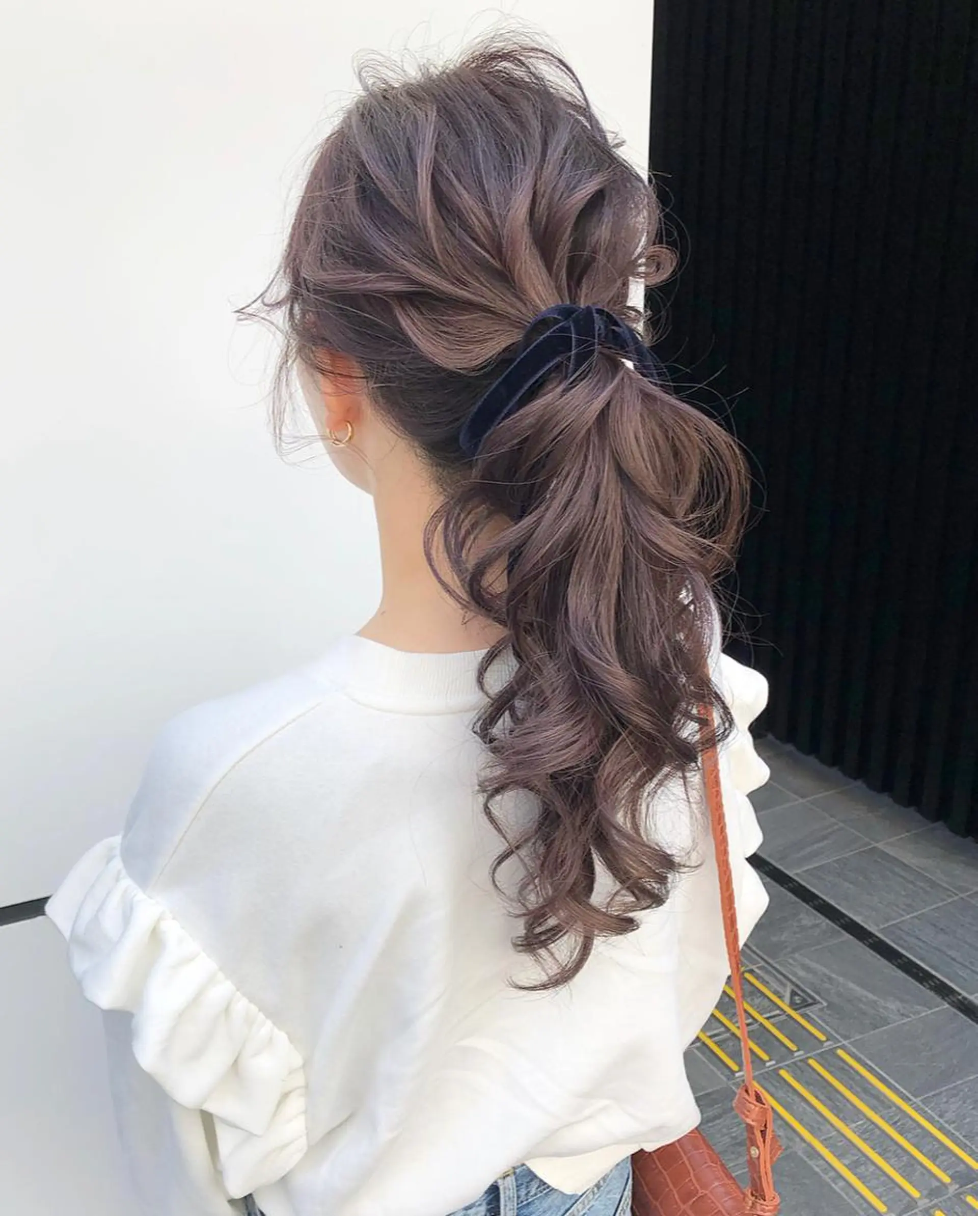 セミロング カラー ヘアアレンジ autre所属・大久保 ひでなりのヘアスタイル