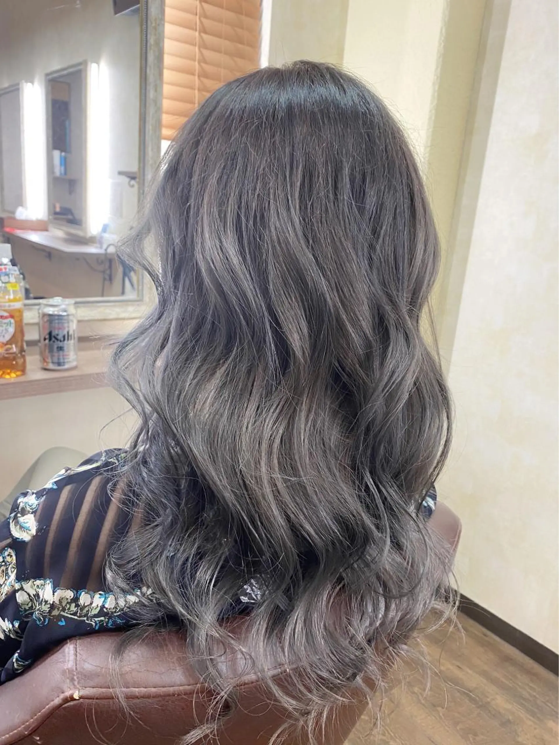 ロング カラー ヘアカラー トリートメント 田井中 悠紀のヘアスタイル