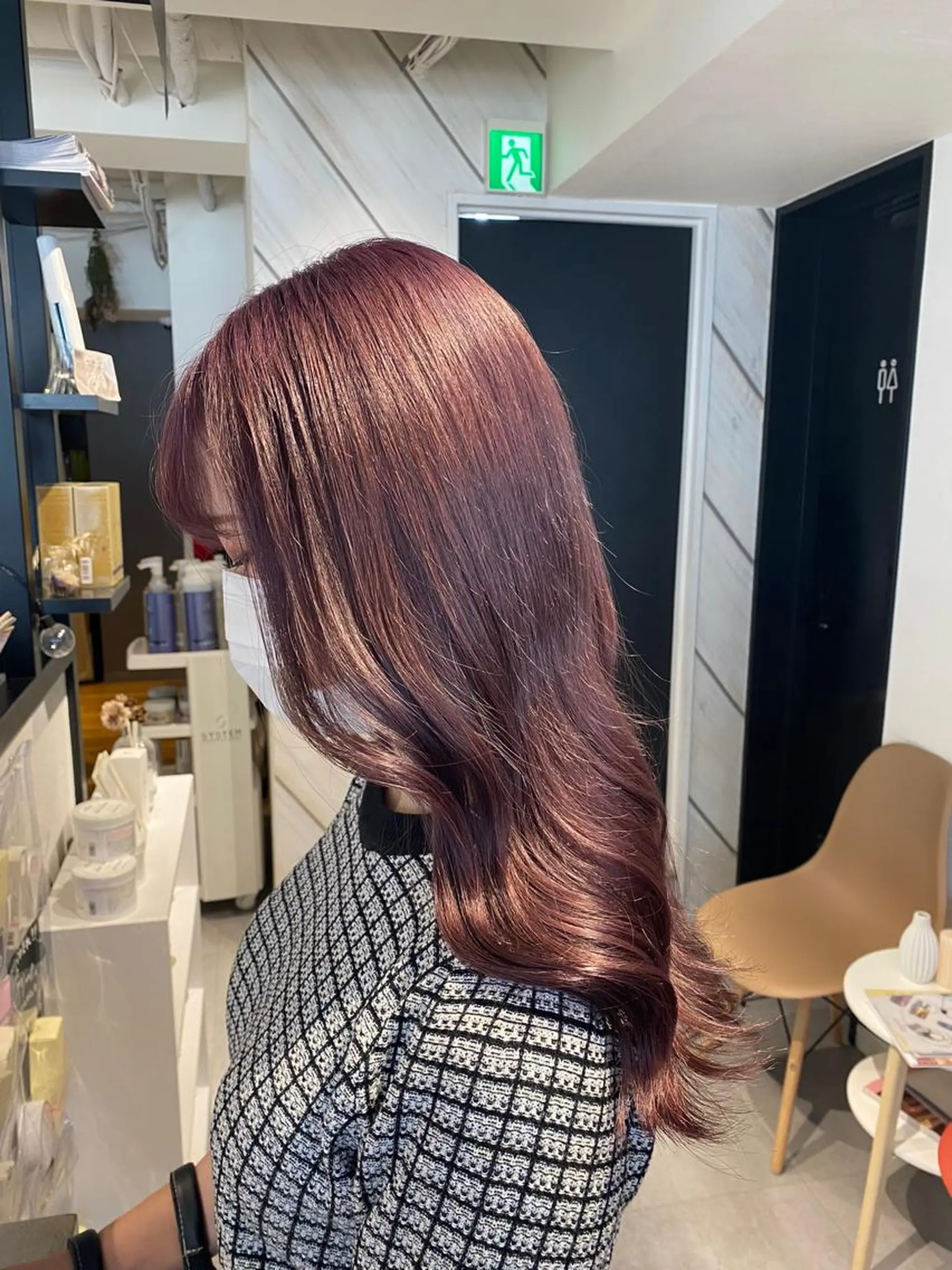 ロング カラー 黒髪 ブリーチ ケアブリーチ イルミナカラー ブリーチなしカラー ヘアカラー ベージュ指名No1 加賀詩織のヘアスタイル