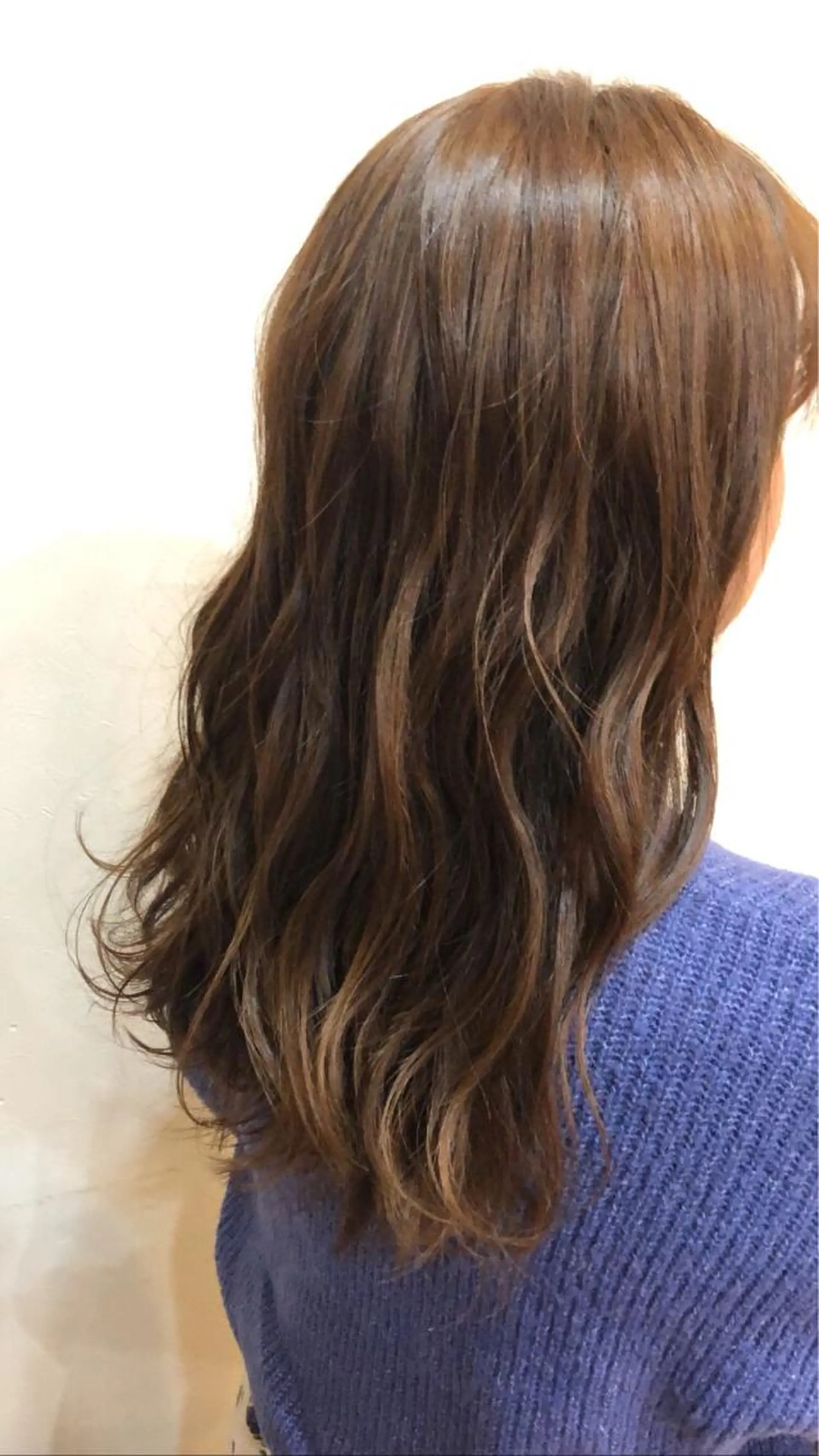 セミロング カラー Freez オオヤブ カホのヘアスタイル